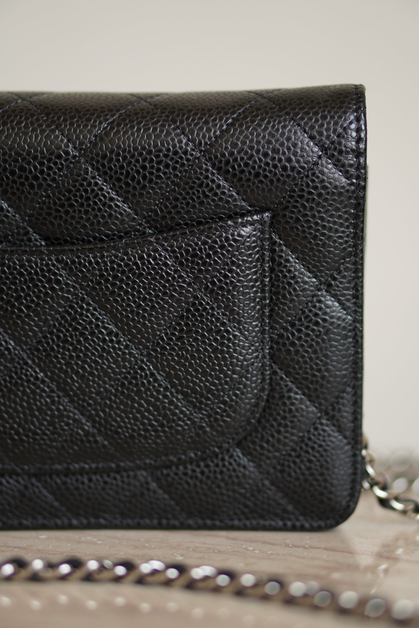 CHANEL WALLET ON CHAIN | BLACK