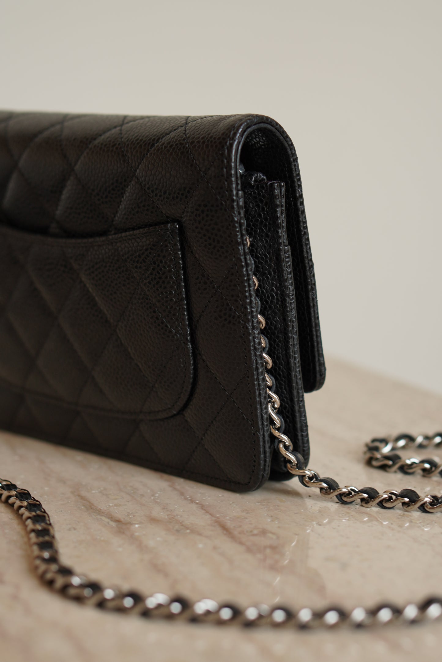 CHANEL WALLET ON CHAIN | BLACK