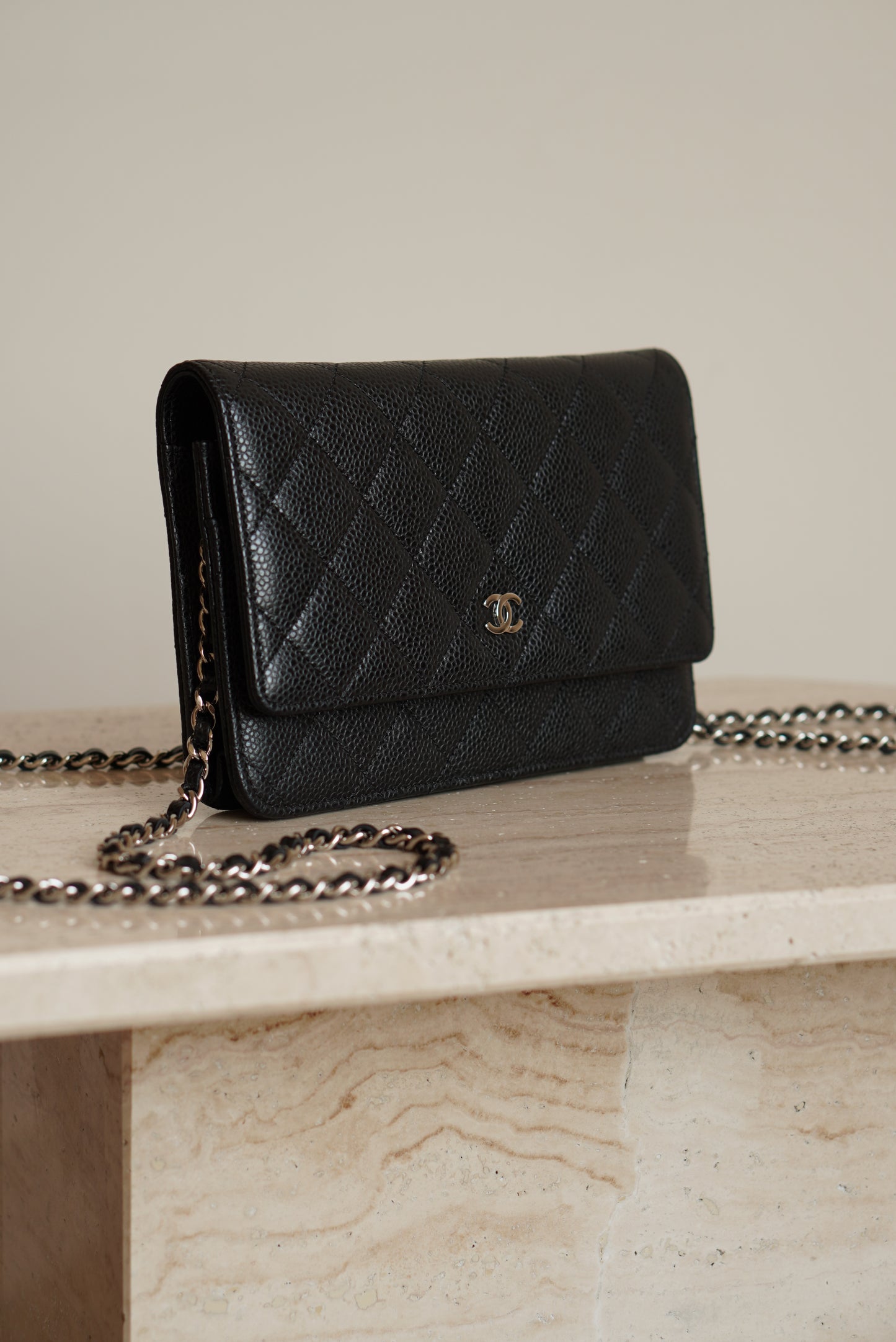 CHANEL WALLET ON CHAIN | BLACK