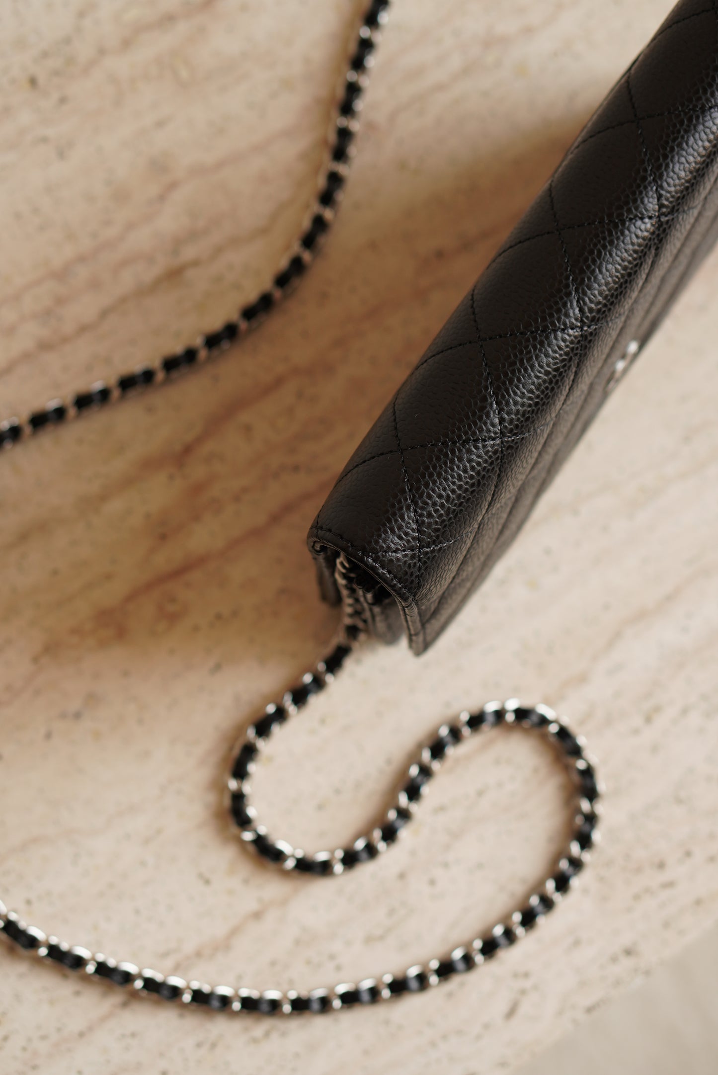 CHANEL WALLET ON CHAIN | BLACK