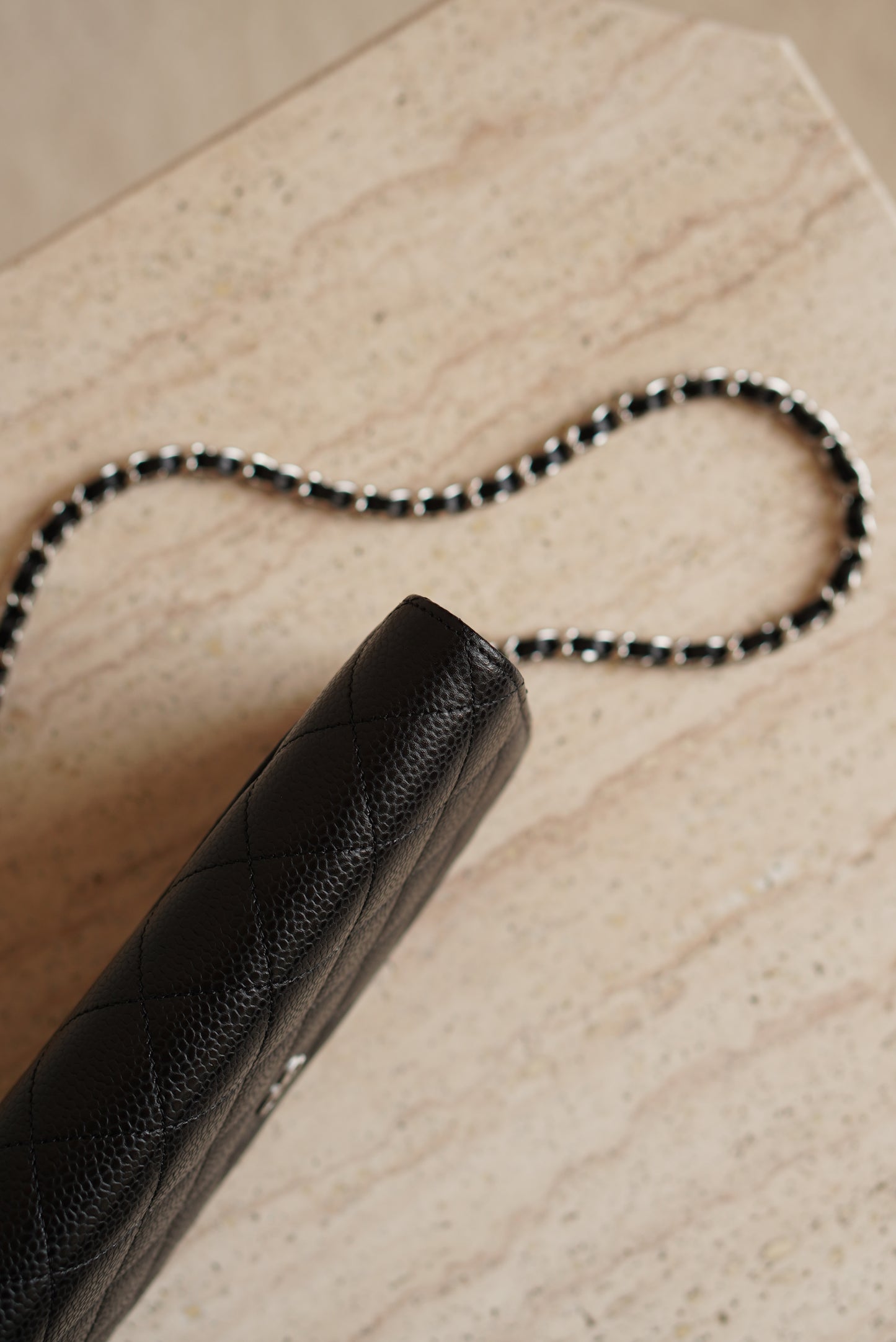 CHANEL WALLET ON CHAIN | BLACK