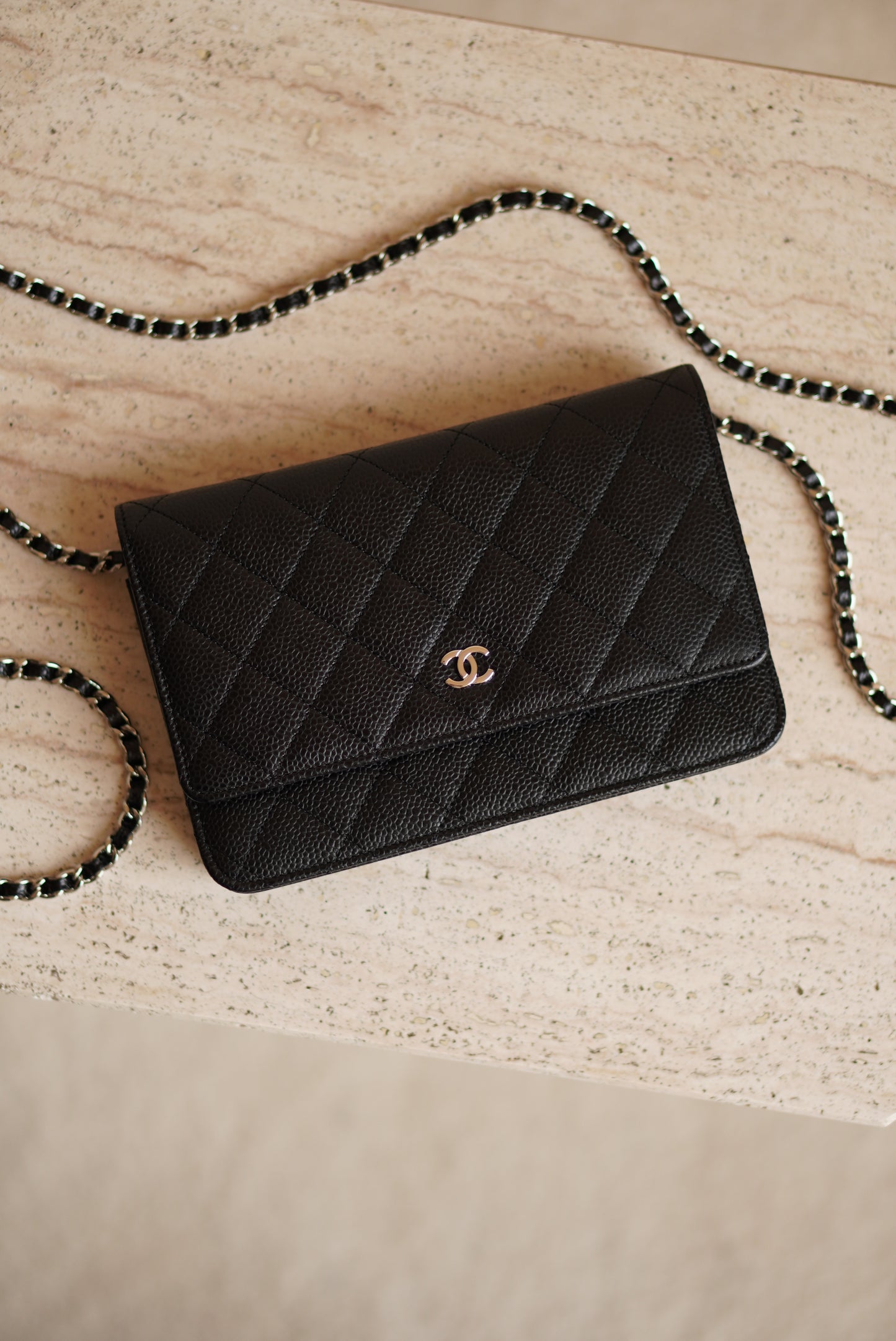 CHANEL WALLET ON CHAIN | BLACK