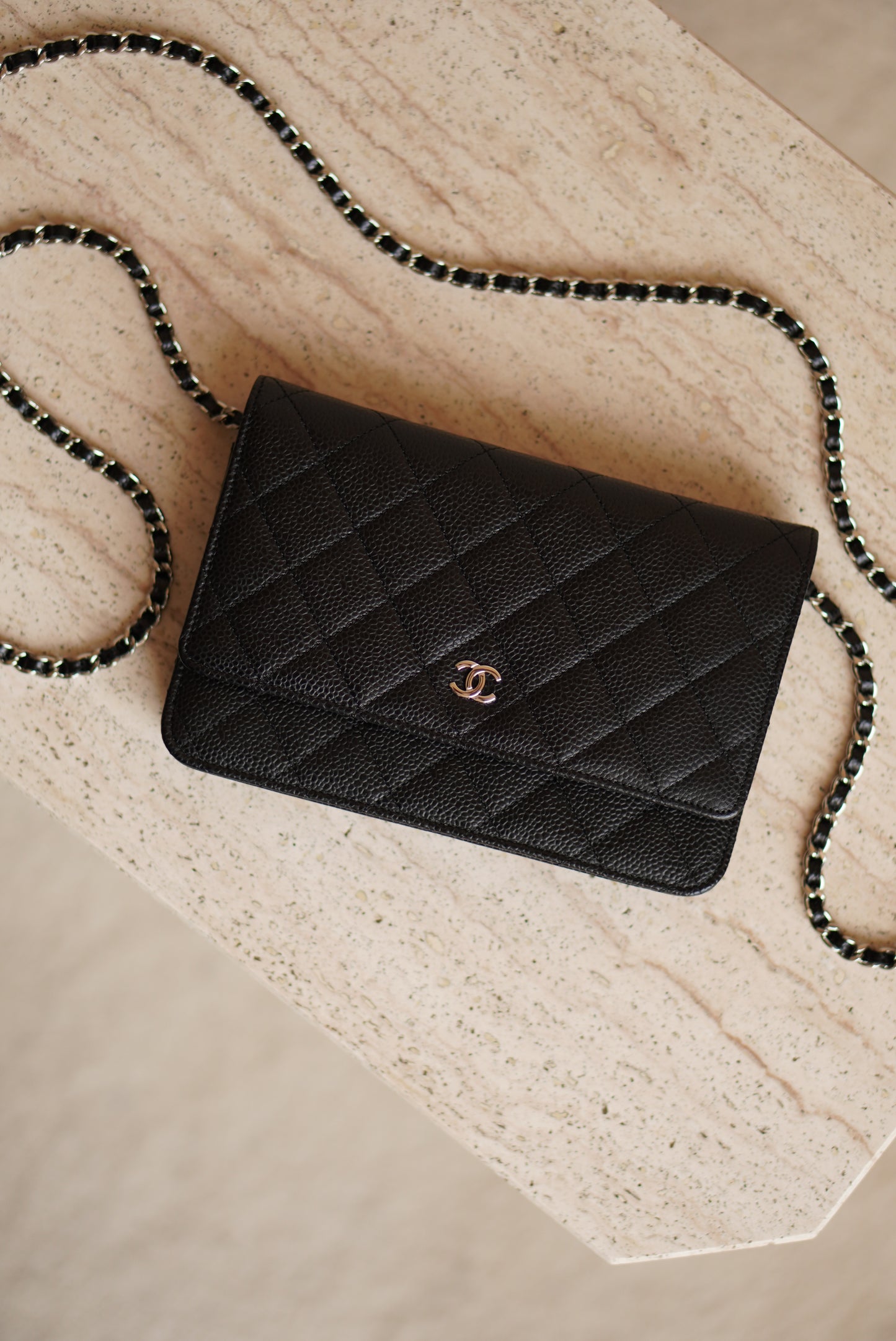 CHANEL WALLET ON CHAIN | BLACK