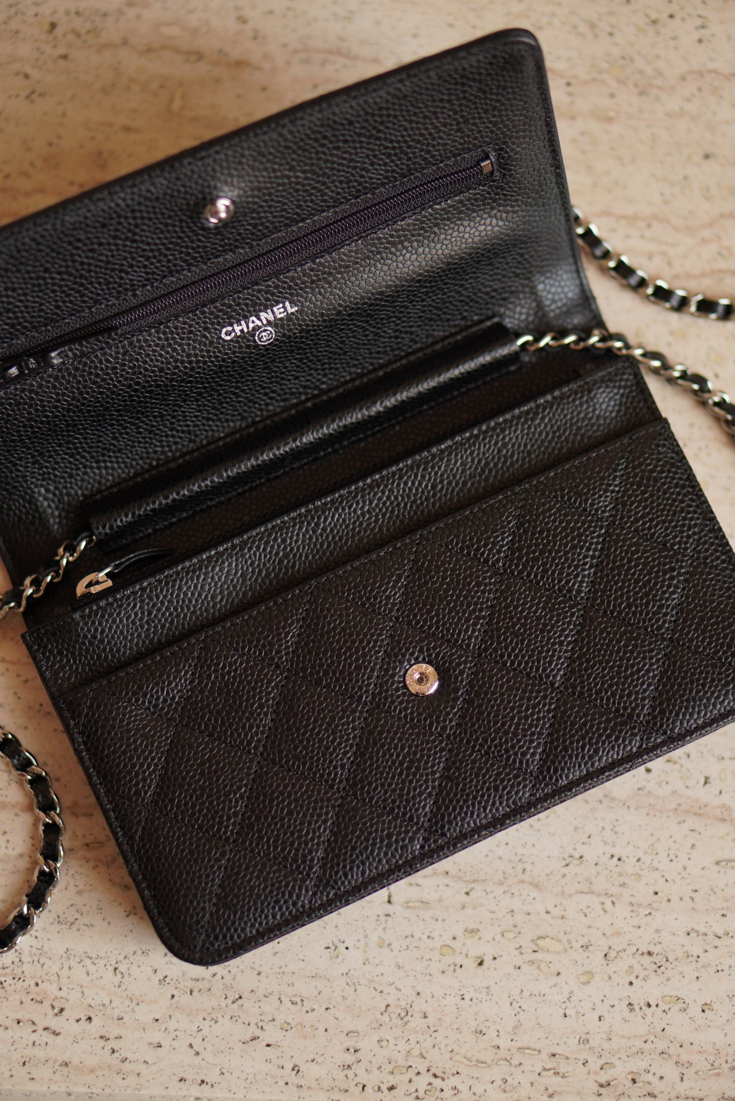 CHANEL WALLET ON CHAIN | BLACK