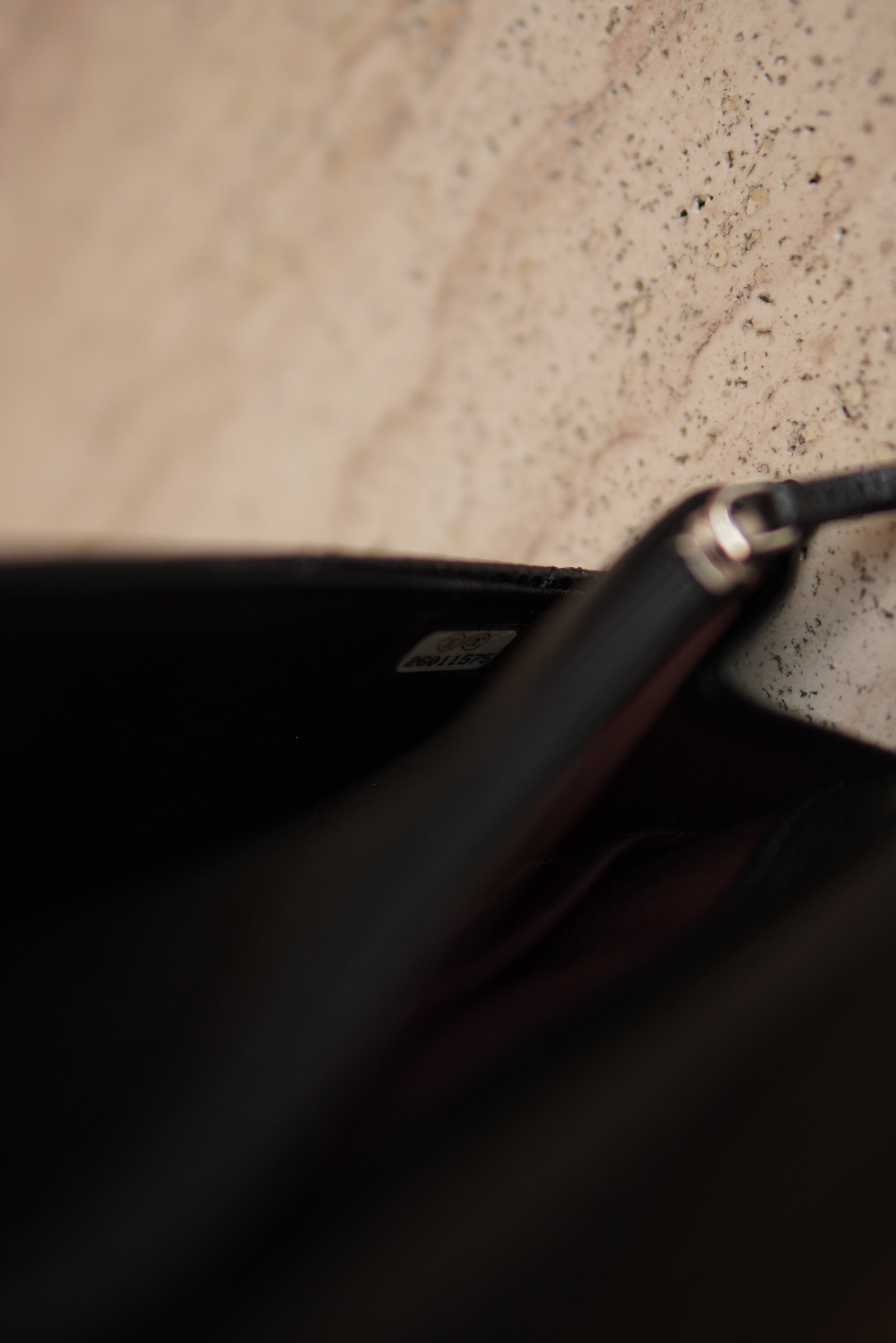 CHANEL WALLET ON CHAIN | BLACK