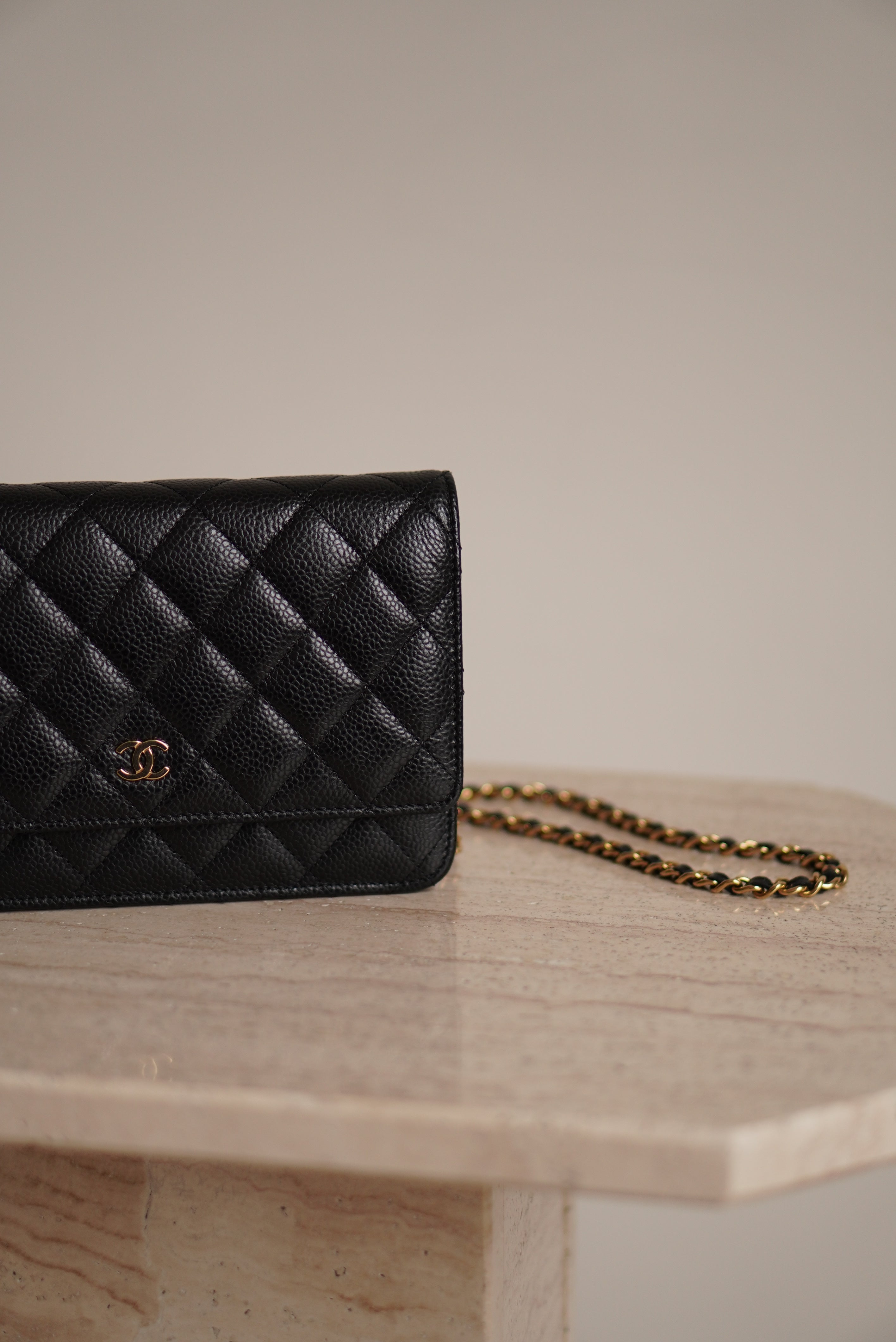 CHANEL WALLET ON CHAIN | BLACK