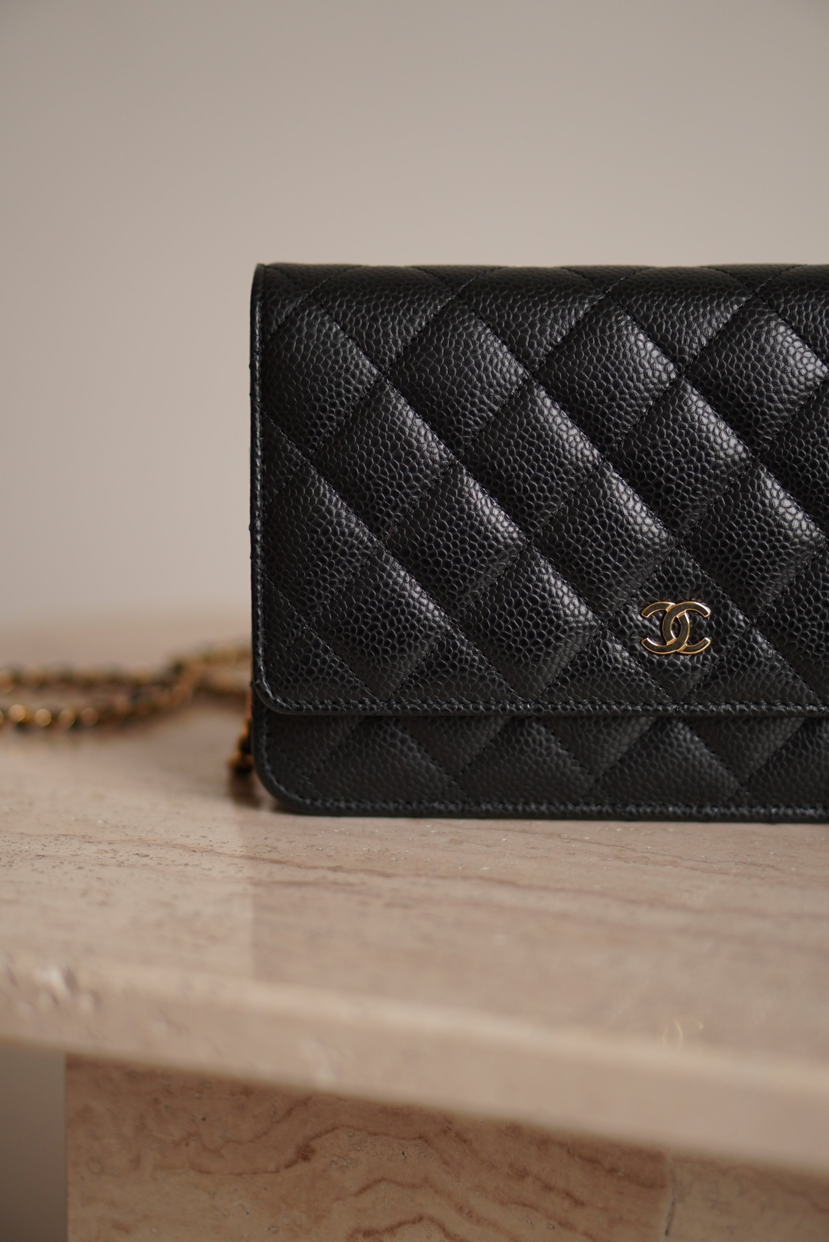 CHANEL WALLET ON CHAIN | BLACK