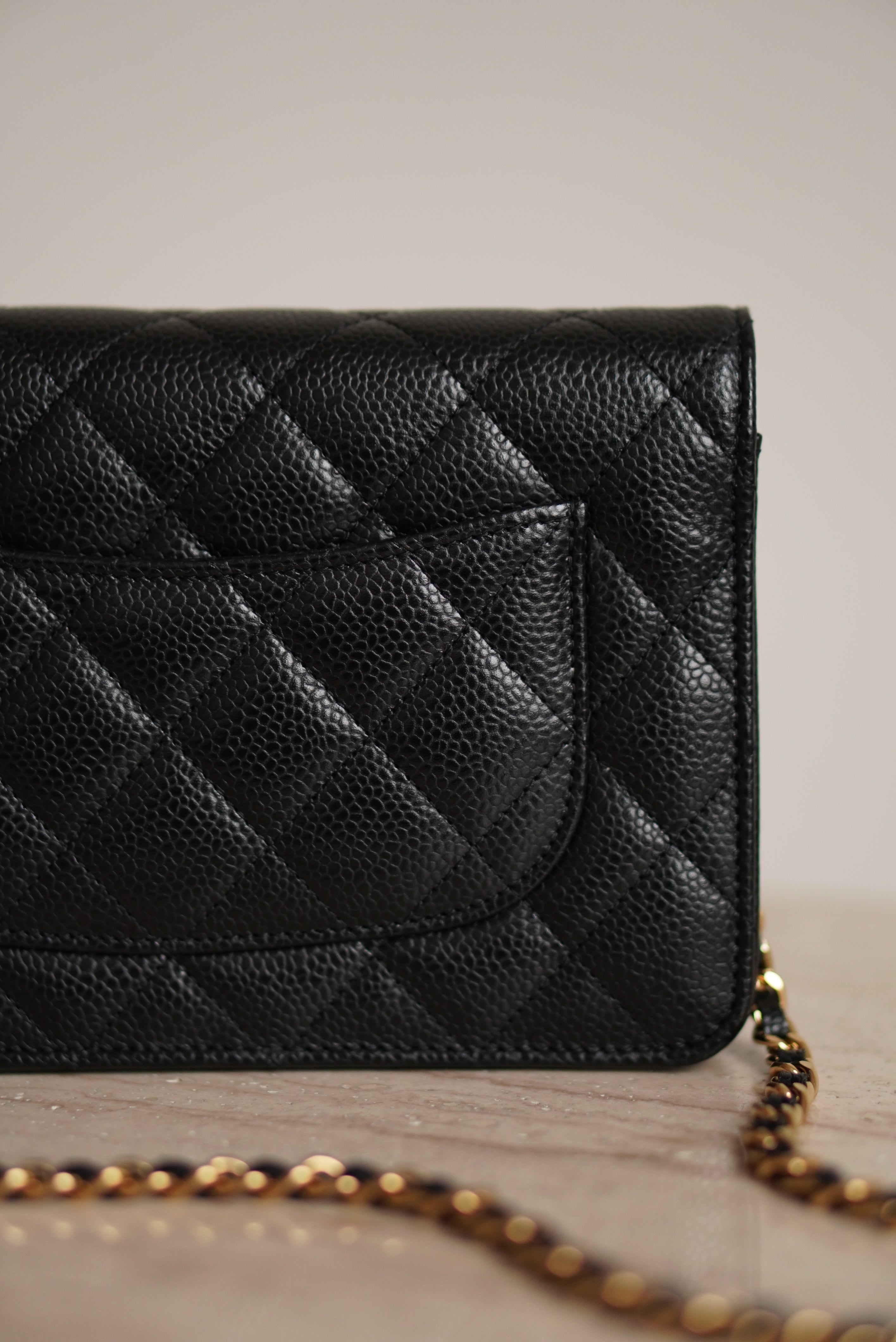 CHANEL WALLET ON CHAIN | BLACK