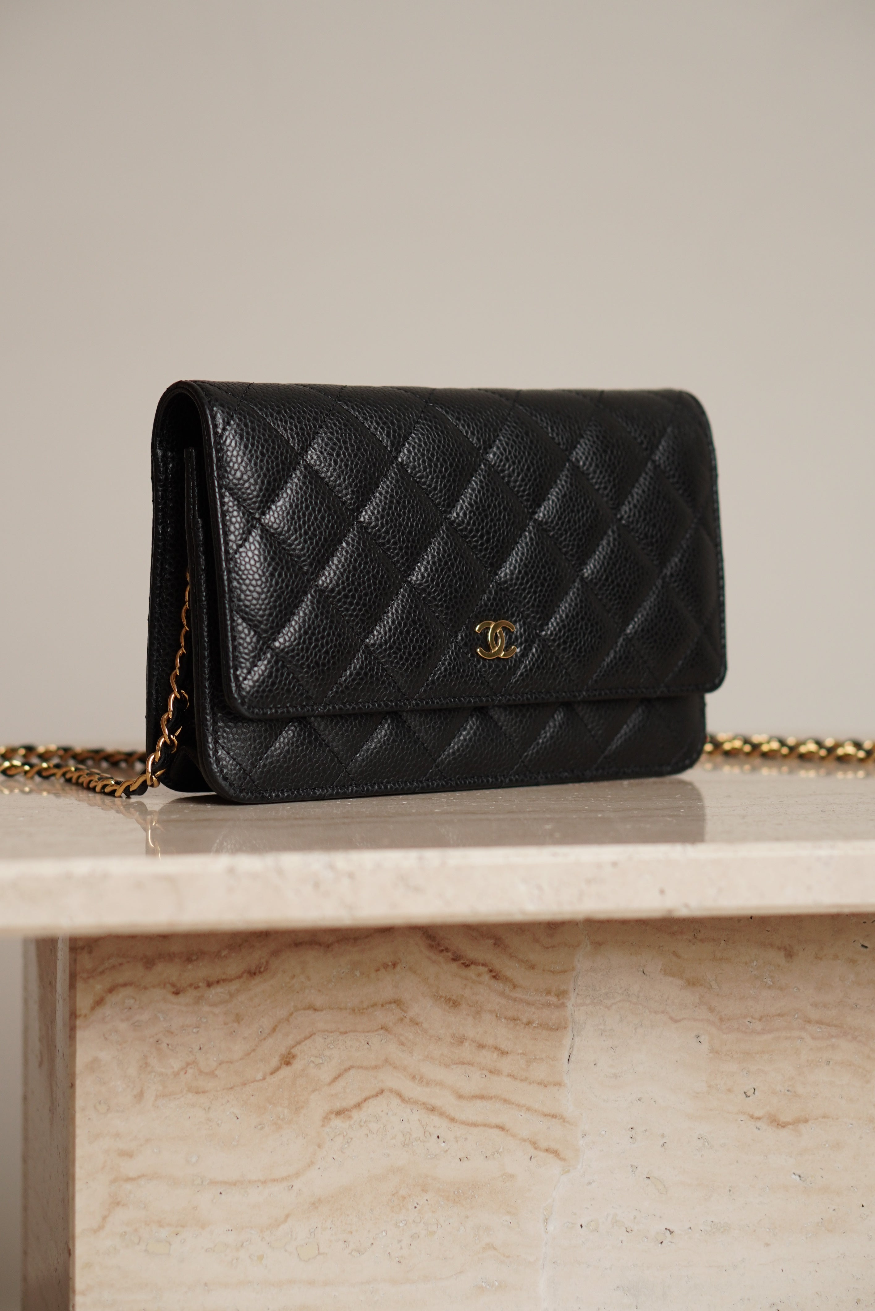 CHANEL WALLET ON CHAIN | BLACK