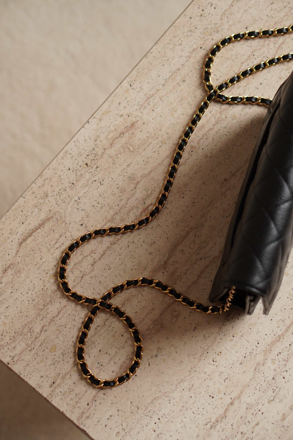 CHANEL WALLET ON CHAIN | BLACK