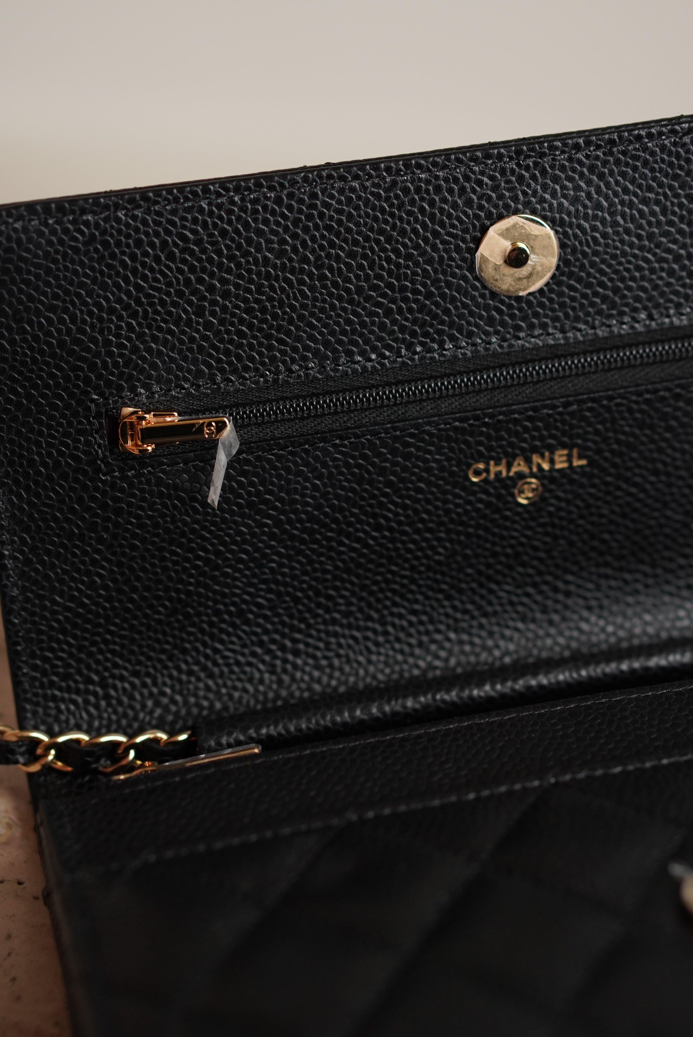 CHANEL WALLET ON CHAIN | BLACK