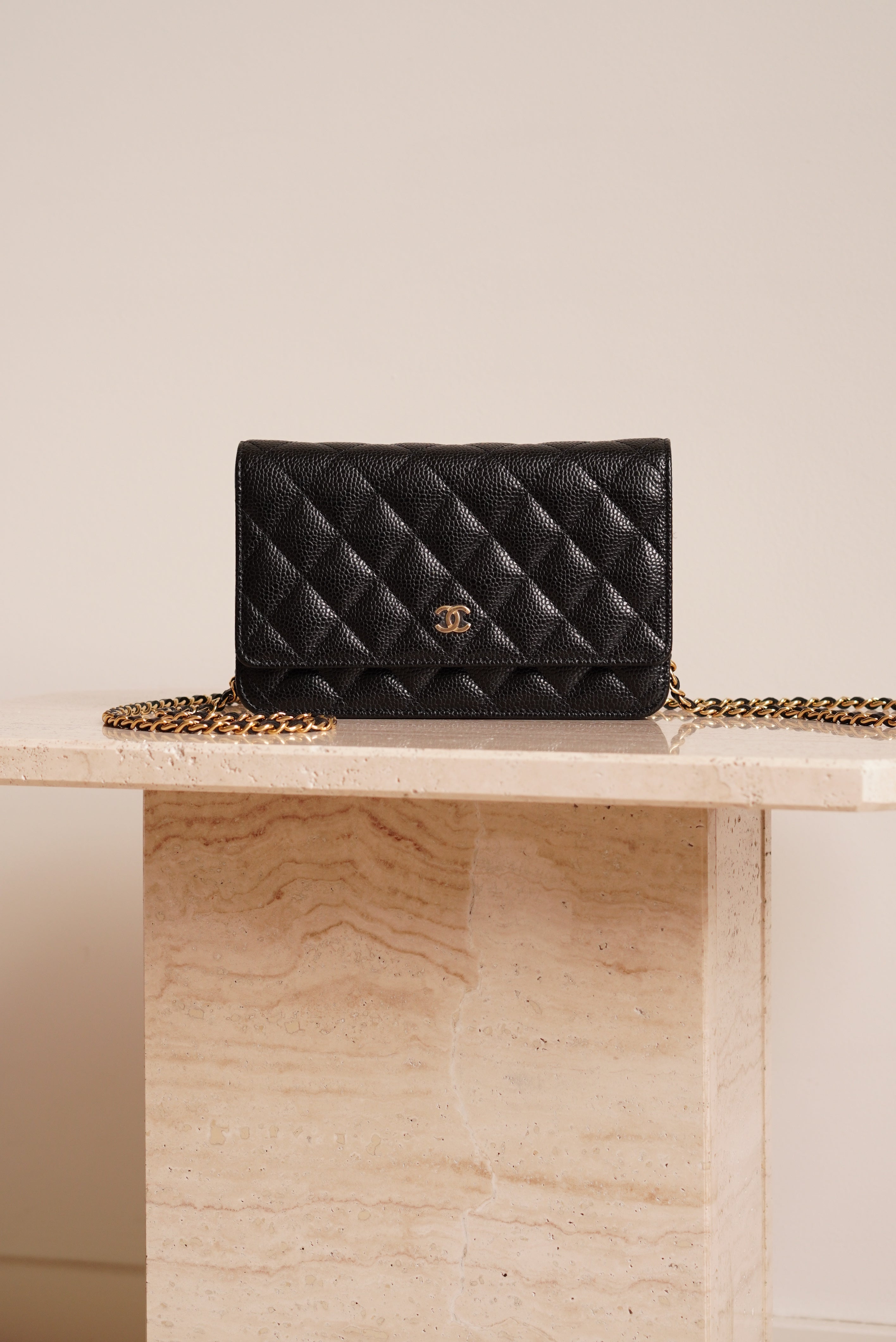 CHANEL WALLET ON CHAIN | BLACK