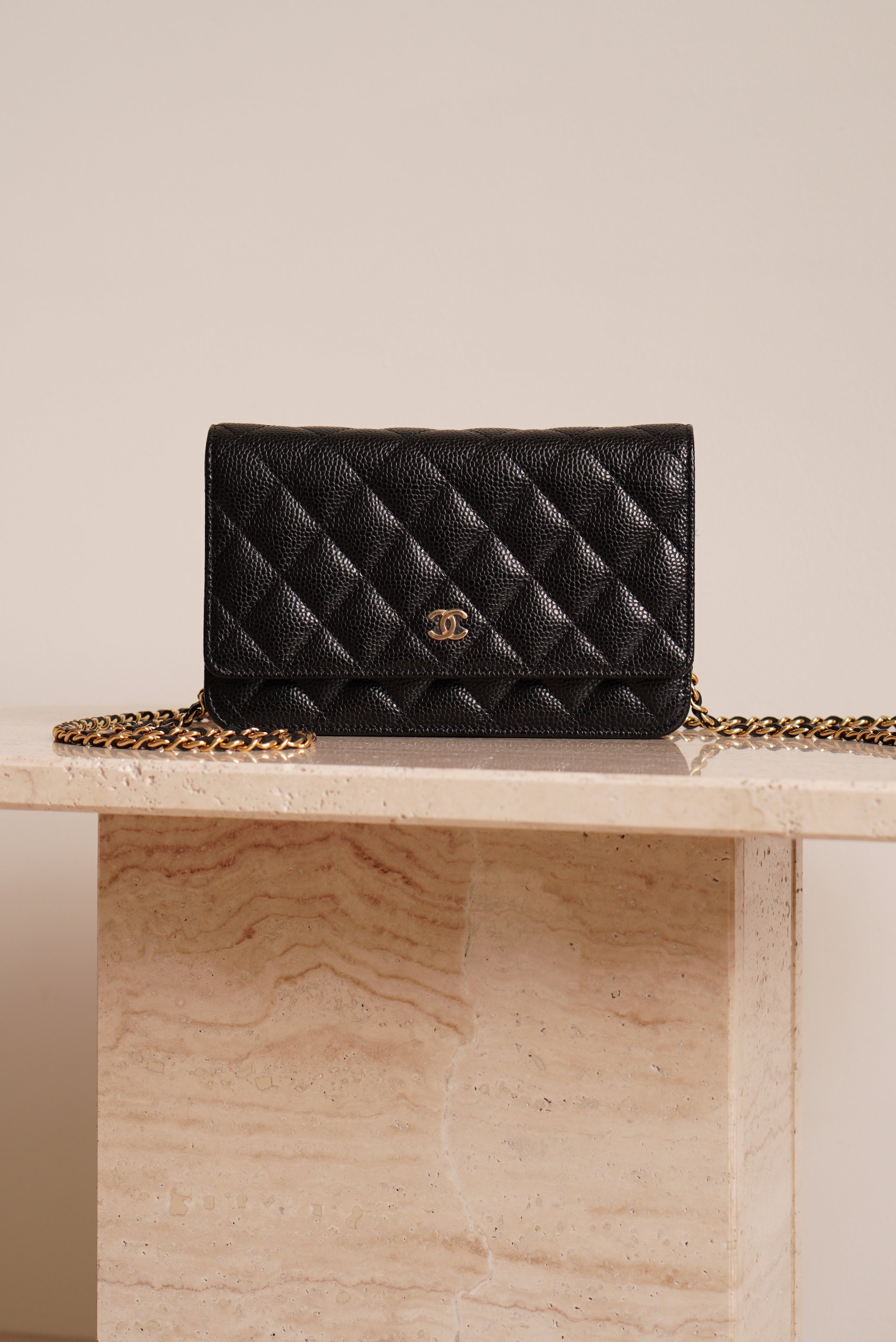 CHANEL WALLET ON CHAIN | BLACK