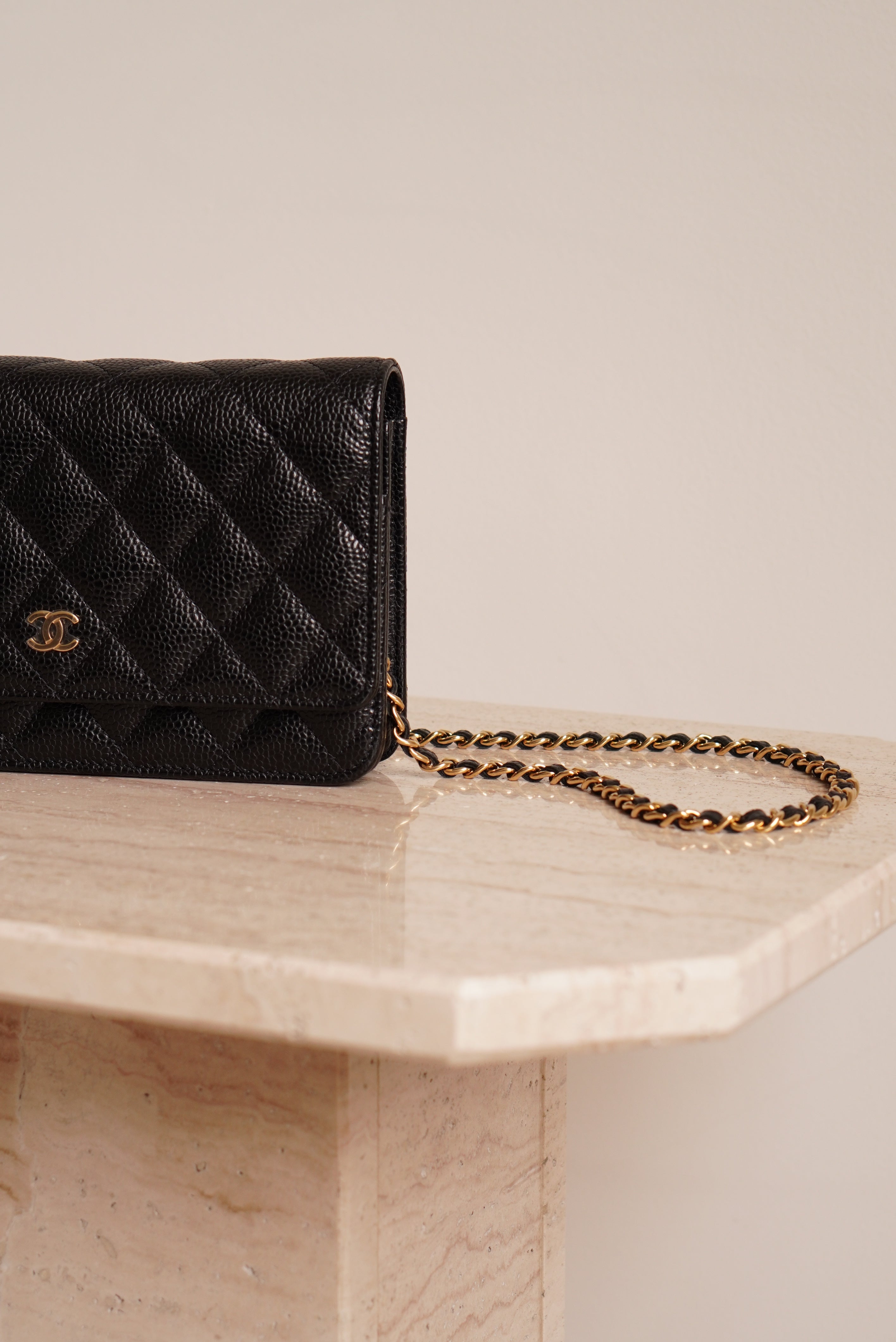 CHANEL WALLET ON CHAIN | BLACK