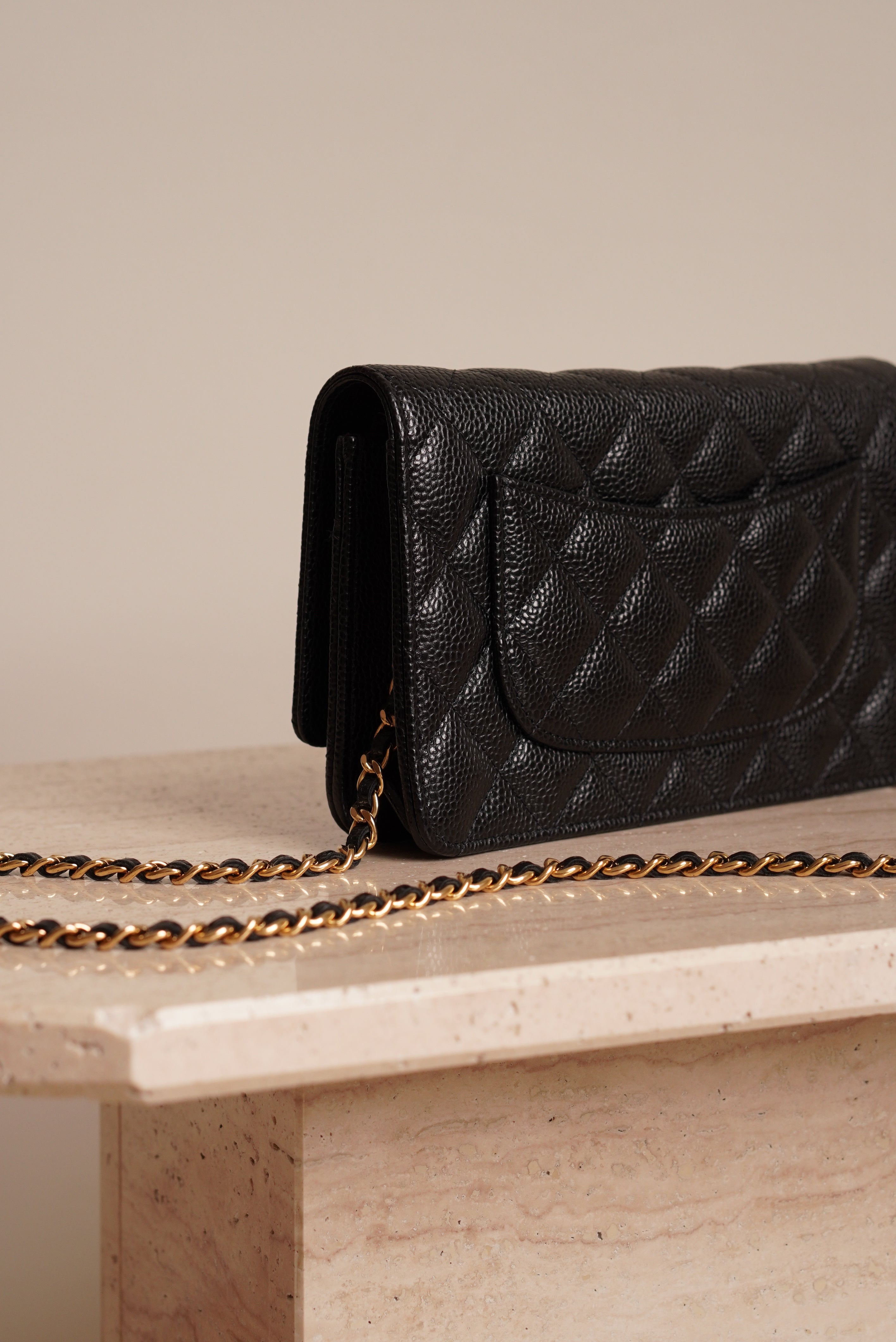 CHANEL WALLET ON CHAIN | BLACK