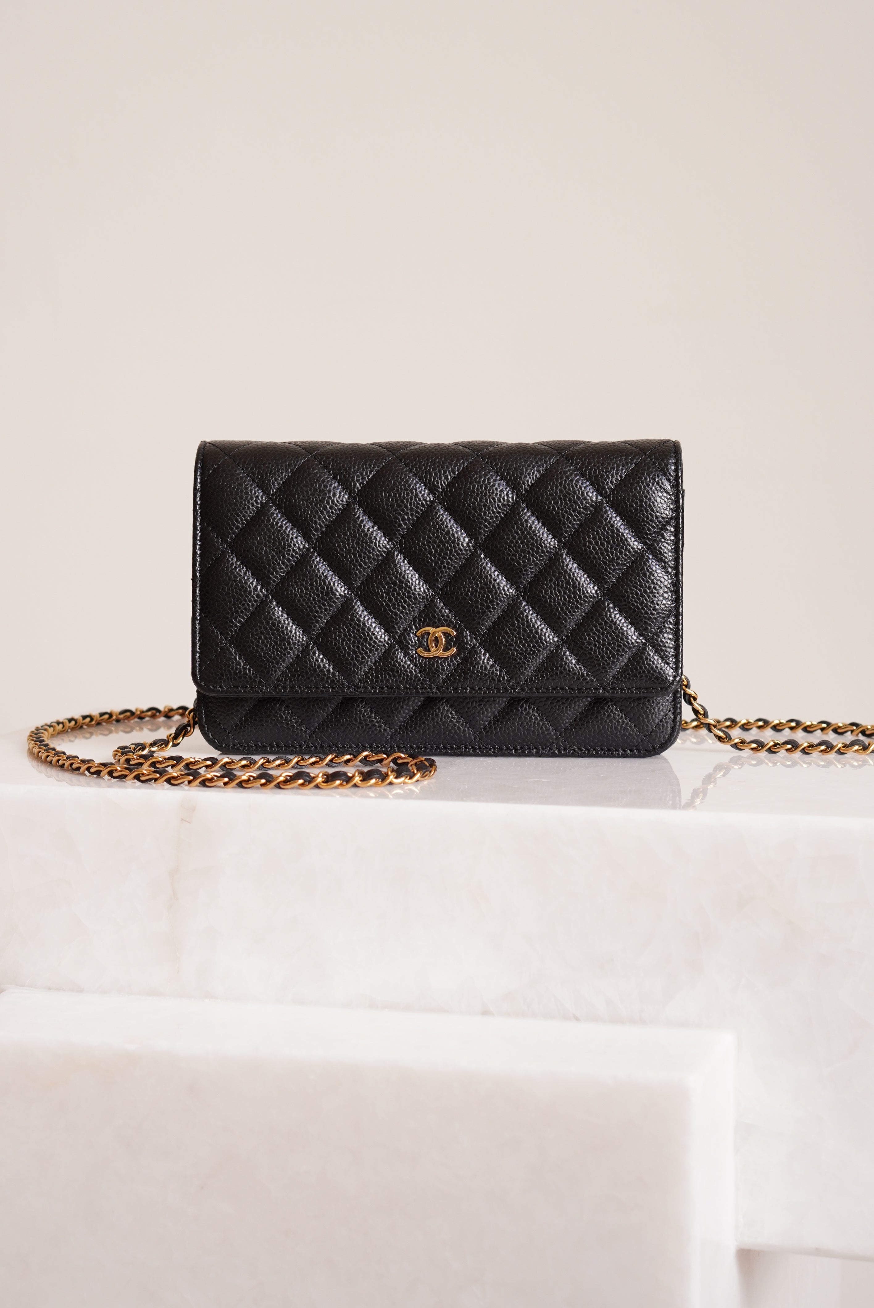 CHANEL WALLET ON CHAIN | BLACK
