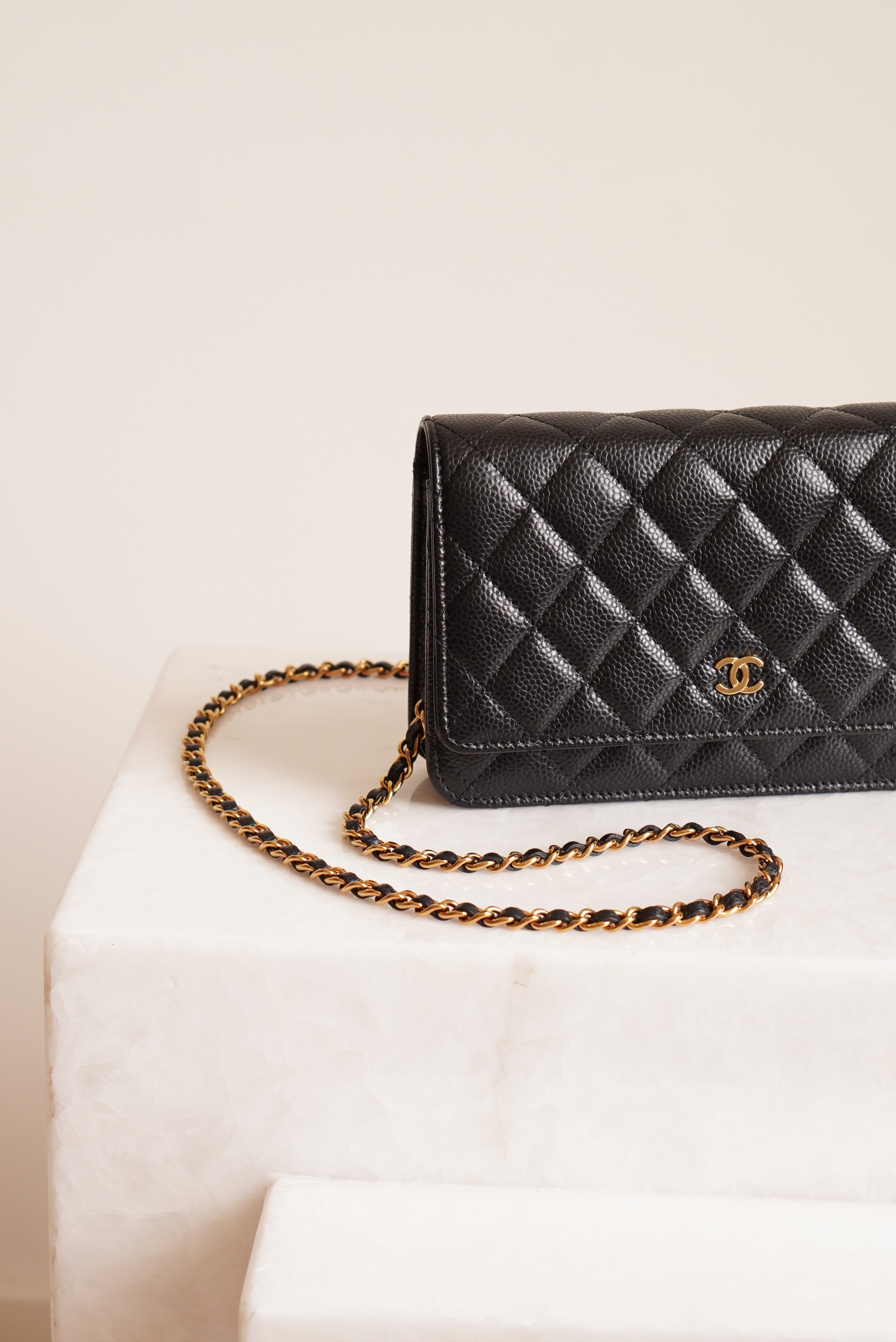 CHANEL WALLET ON CHAIN | BLACK