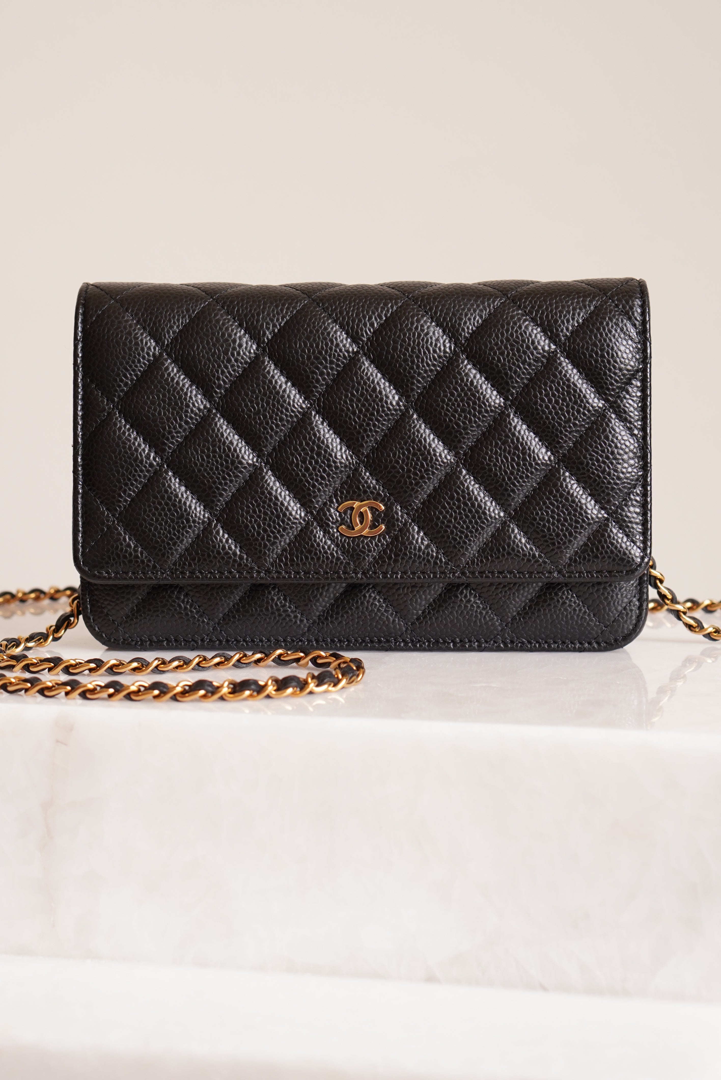 CHANEL WALLET ON CHAIN | BLACK