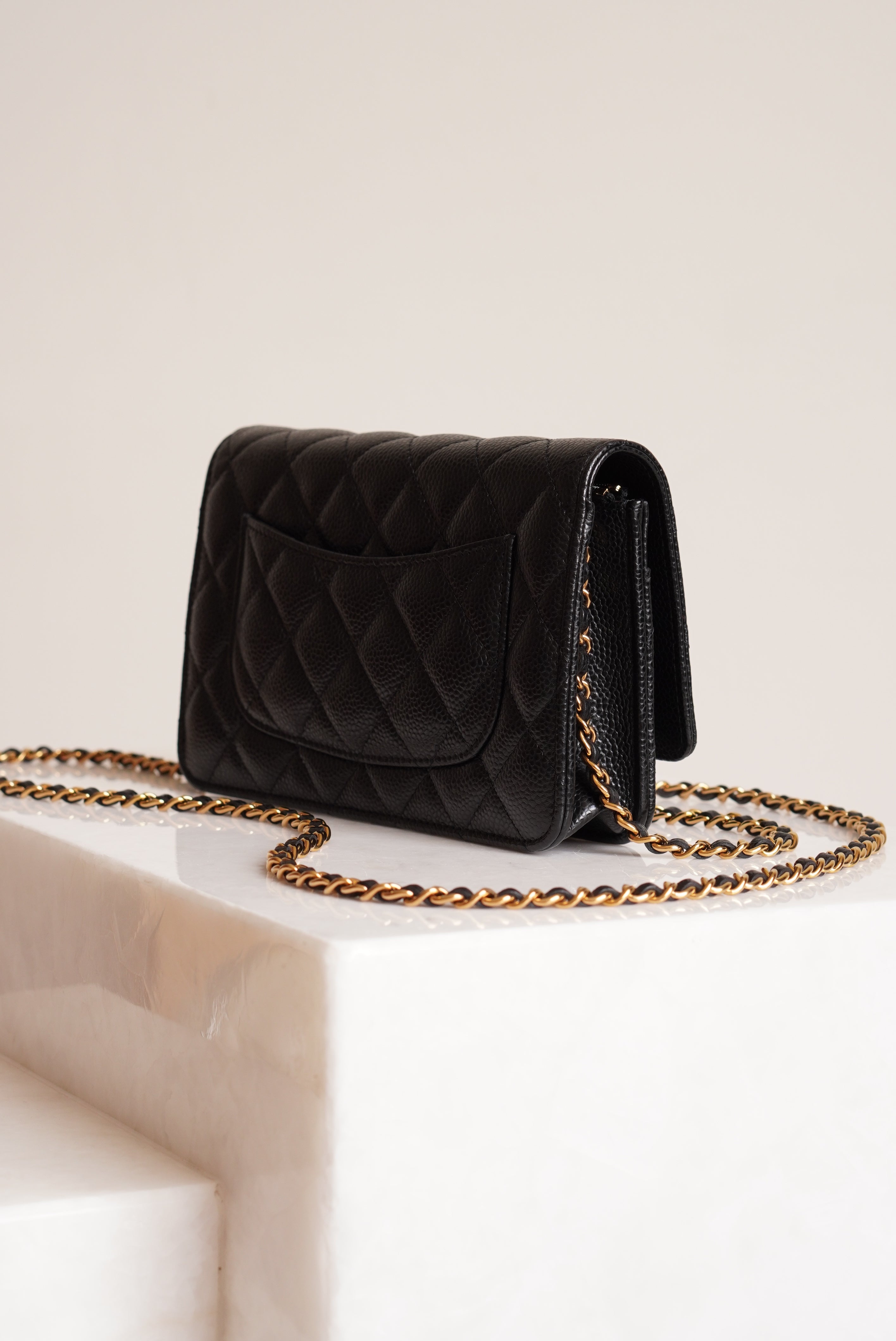 CHANEL WALLET ON CHAIN | BLACK