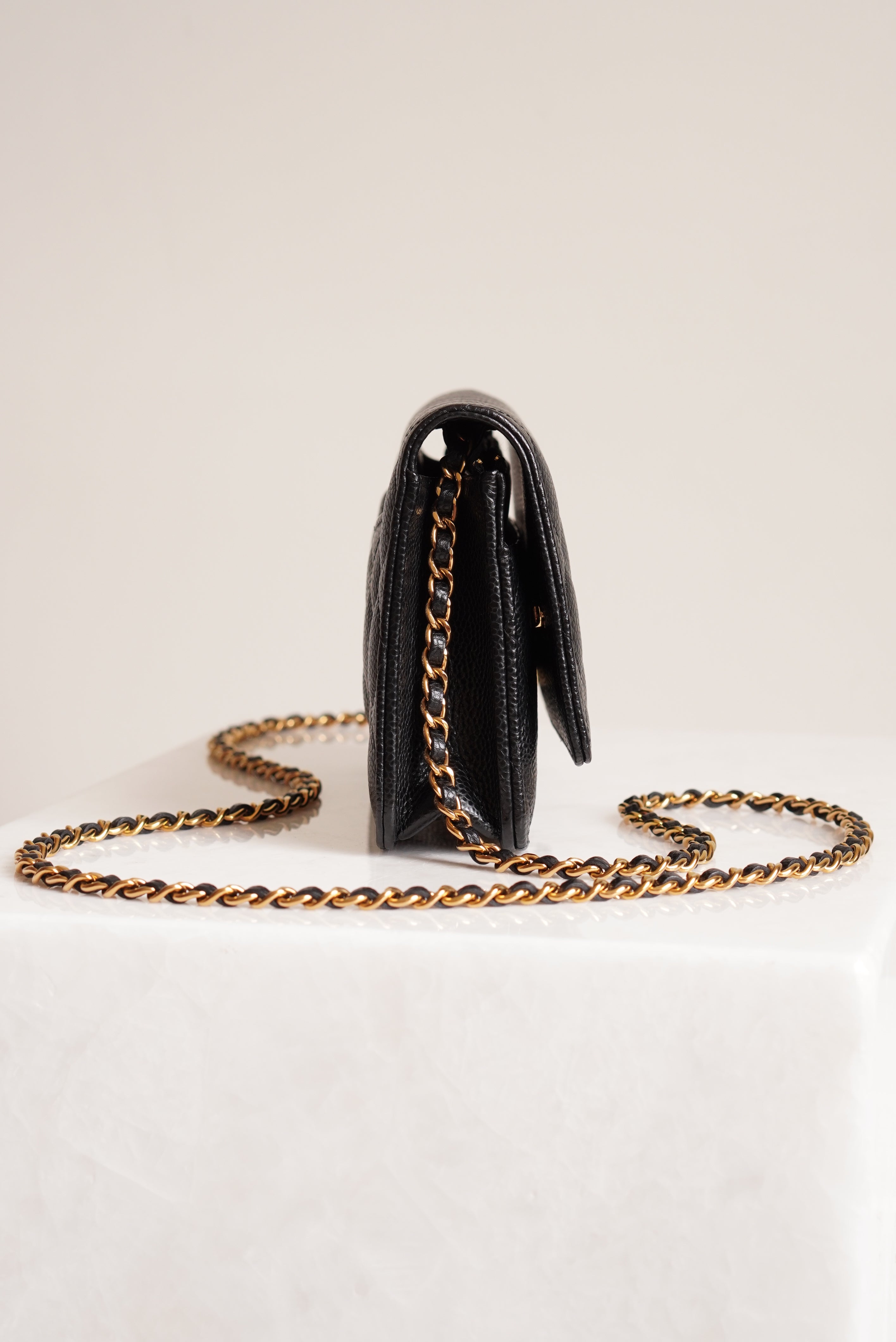 CHANEL WALLET ON CHAIN | BLACK