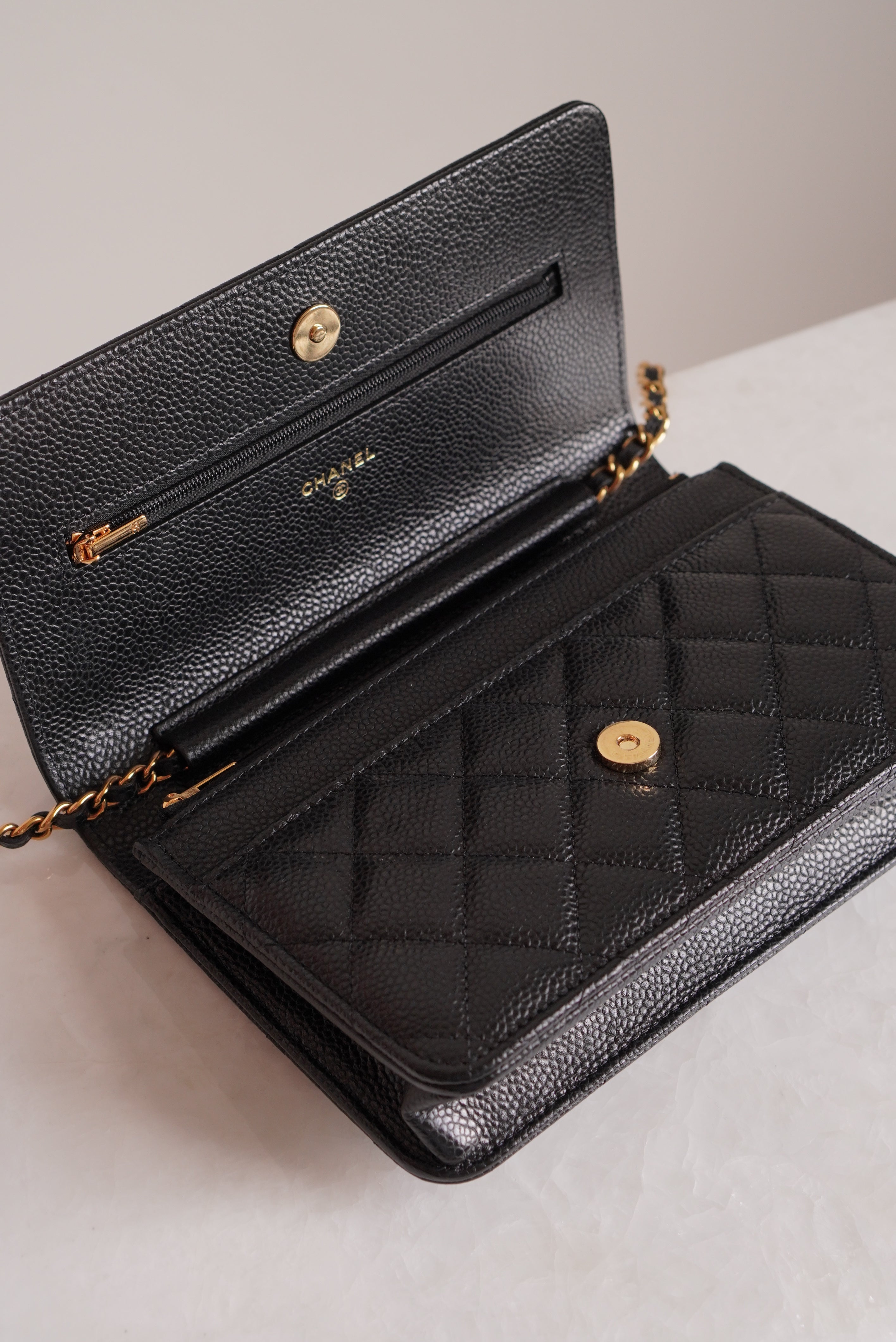 CHANEL WALLET ON CHAIN | BLACK
