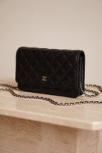 CHANEL WALLET ON CHAIN