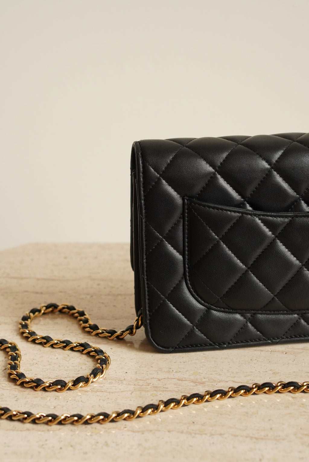 CHANEL WALLET ON CHAIN | BLACK