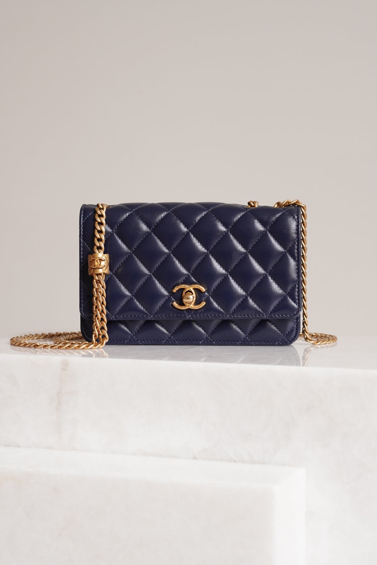 CHANEL PILLOW CRUSH WALLET ON CHAIN | DARK BLUE
