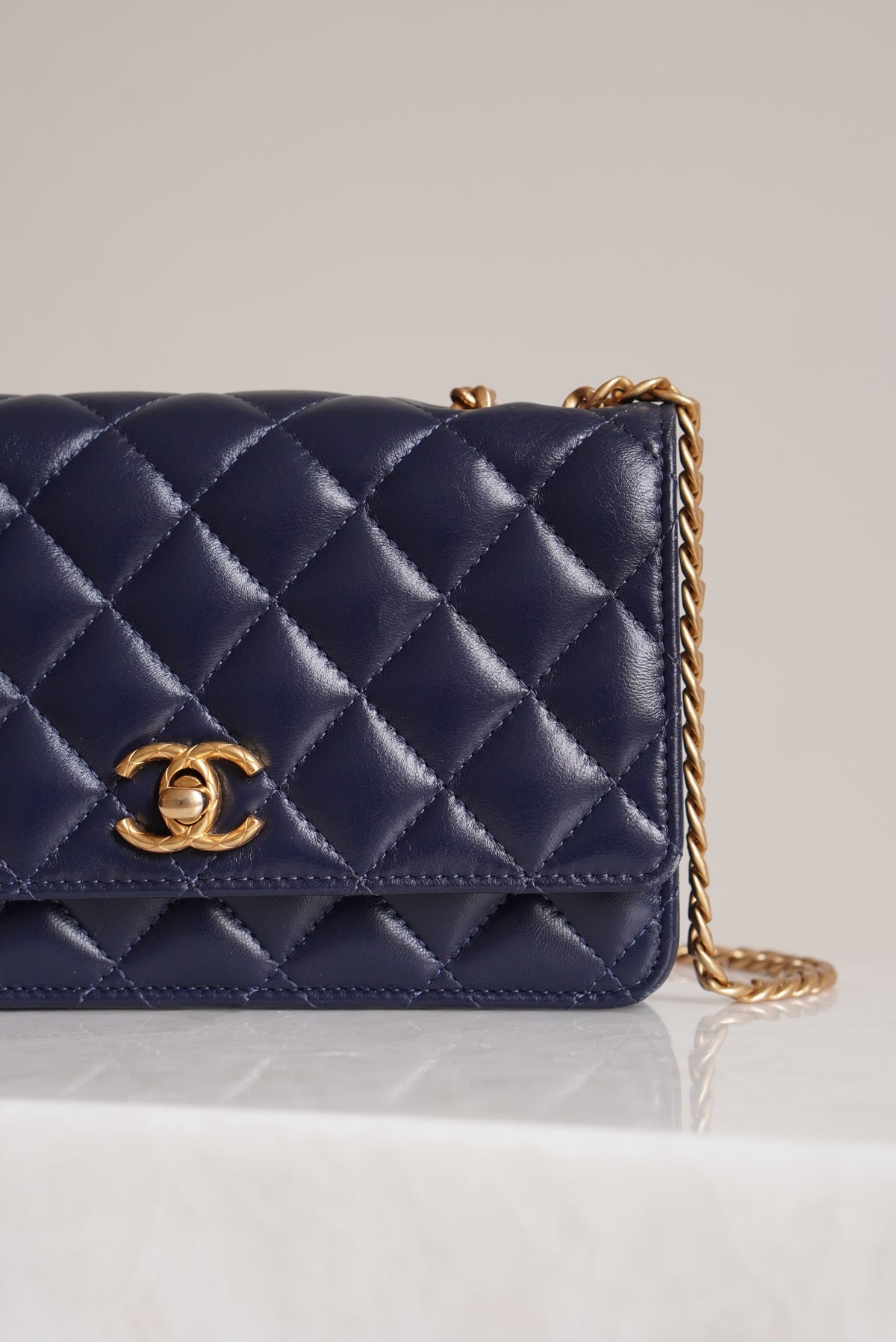 CHANEL PILLOW CRUSH WALLET ON CHAIN | DARK BLUE