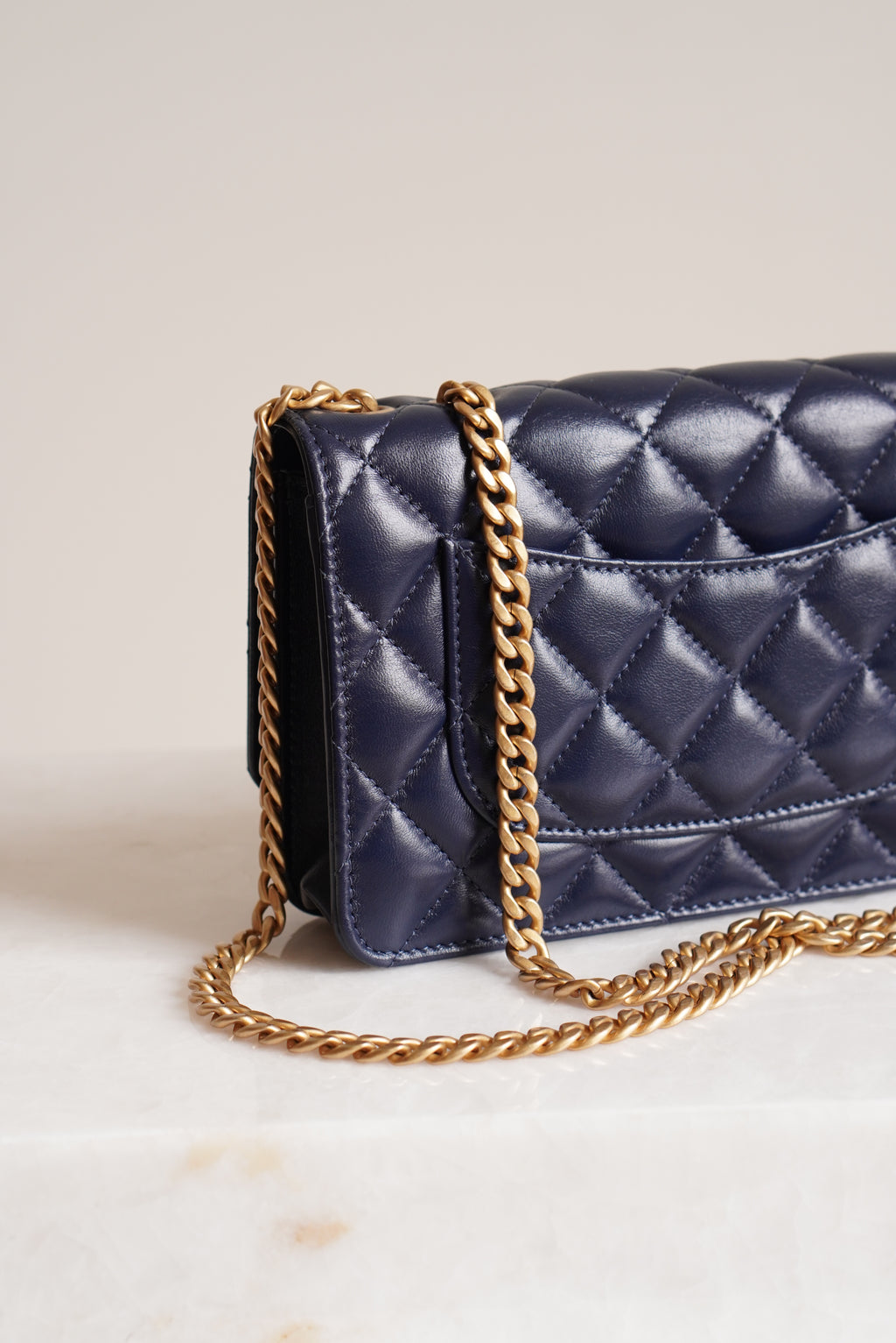CHANEL PILLOW CRUSH WALLET ON CHAIN | DARK BLUE