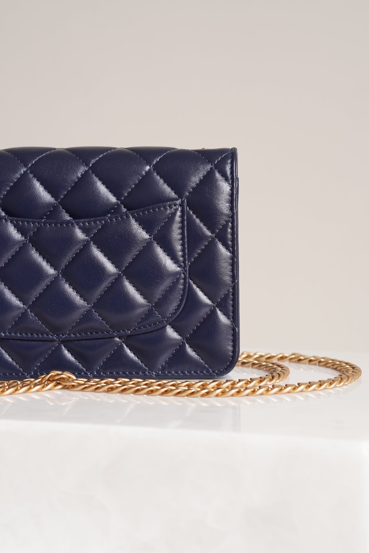 CHANEL PILLOW CRUSH WALLET ON CHAIN | DARK BLUE