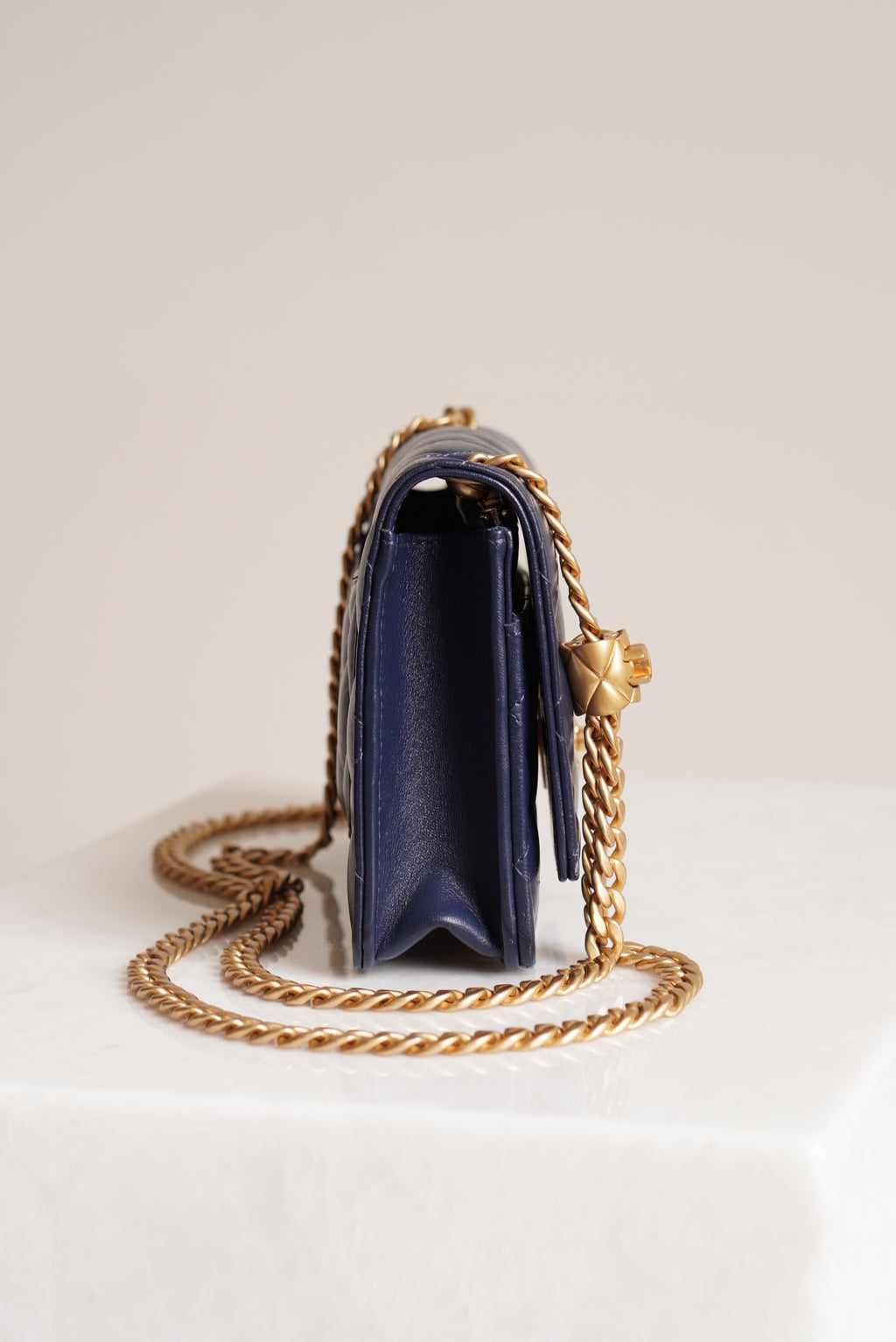 CHANEL PILLOW CRUSH WALLET ON CHAIN | DARK BLUE