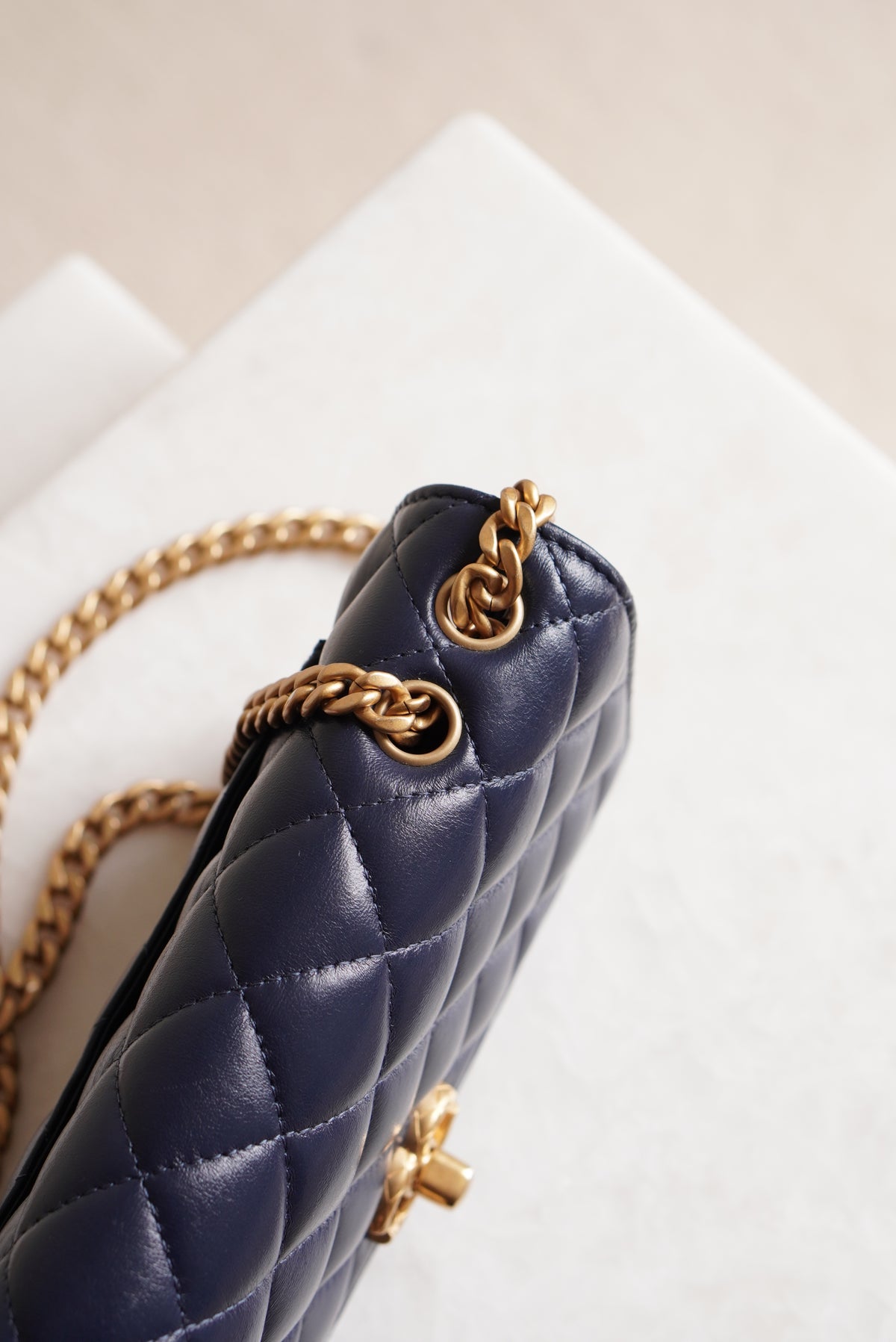 CHANEL PILLOW CRUSH WALLET ON CHAIN | DARK BLUE