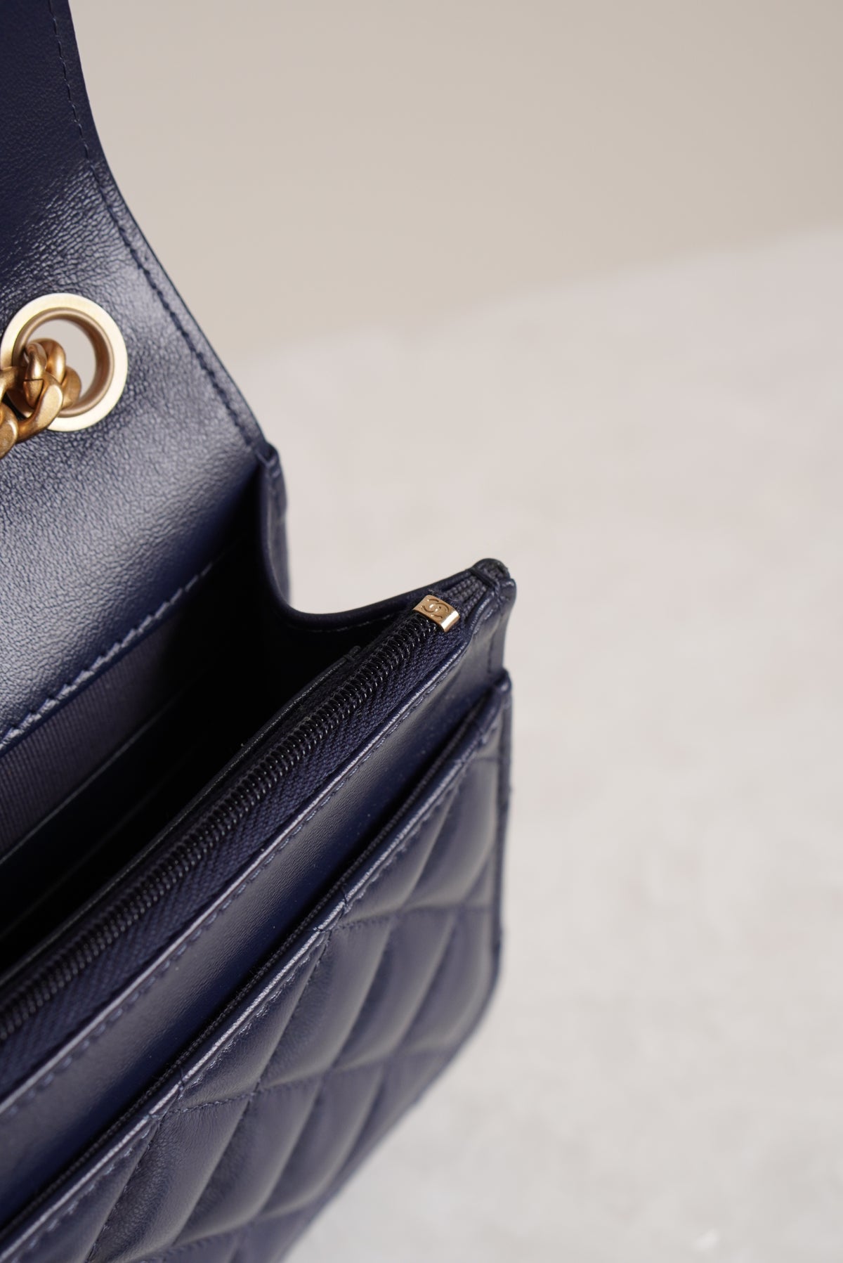 CHANEL PILLOW CRUSH WALLET ON CHAIN | DARK BLUE