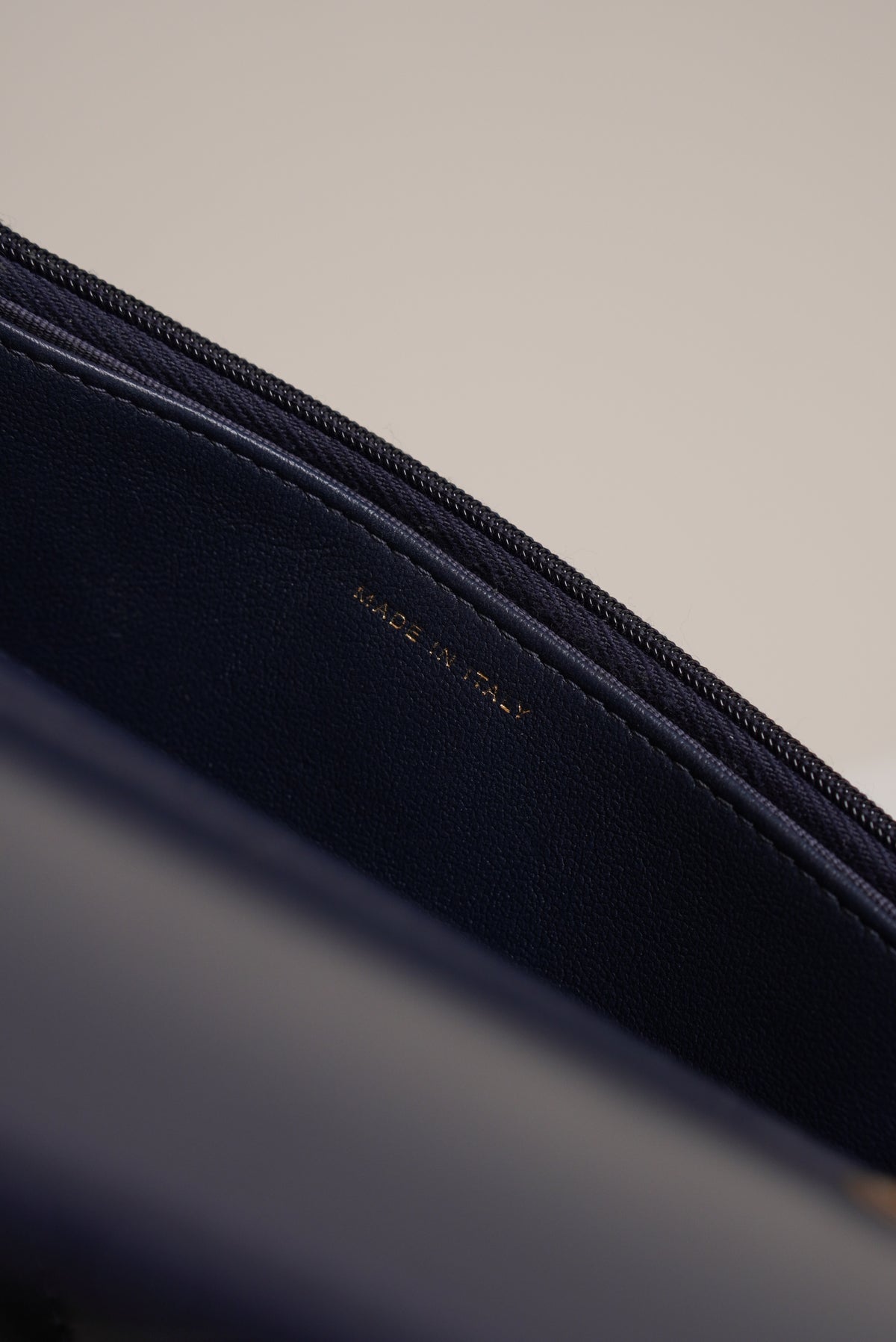 CHANEL PILLOW CRUSH WALLET ON CHAIN | DARK BLUE
