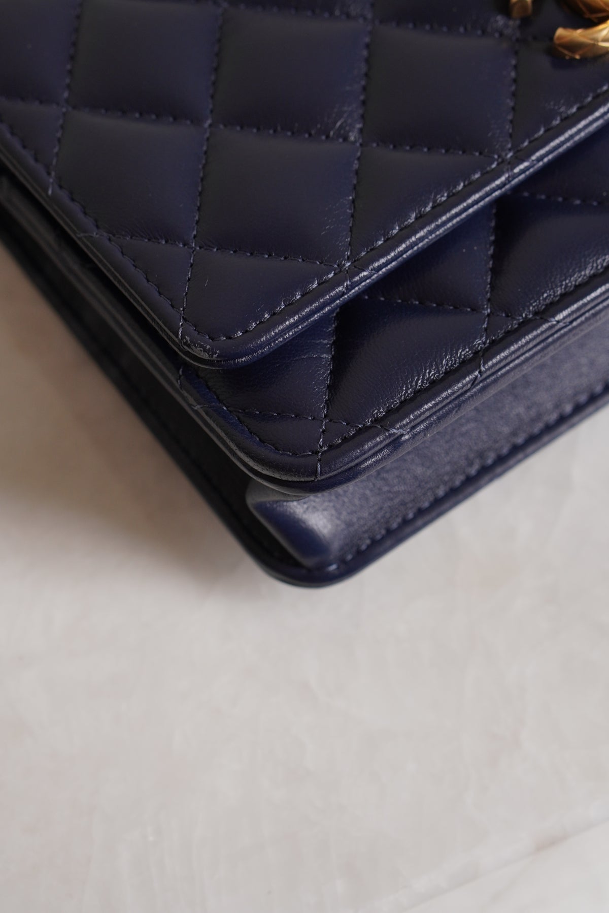 CHANEL PILLOW CRUSH WALLET ON CHAIN | DARK BLUE