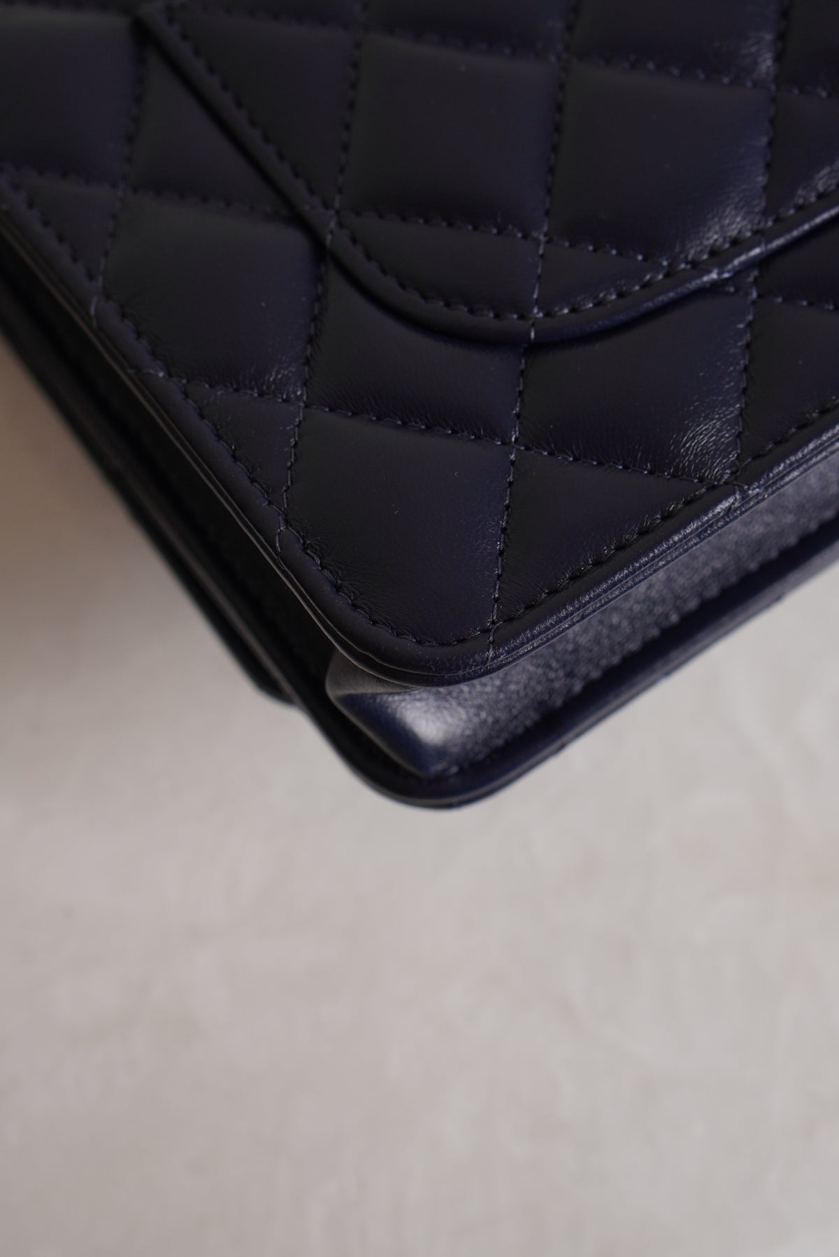 CHANEL PILLOW CRUSH WALLET ON CHAIN | DARK BLUE