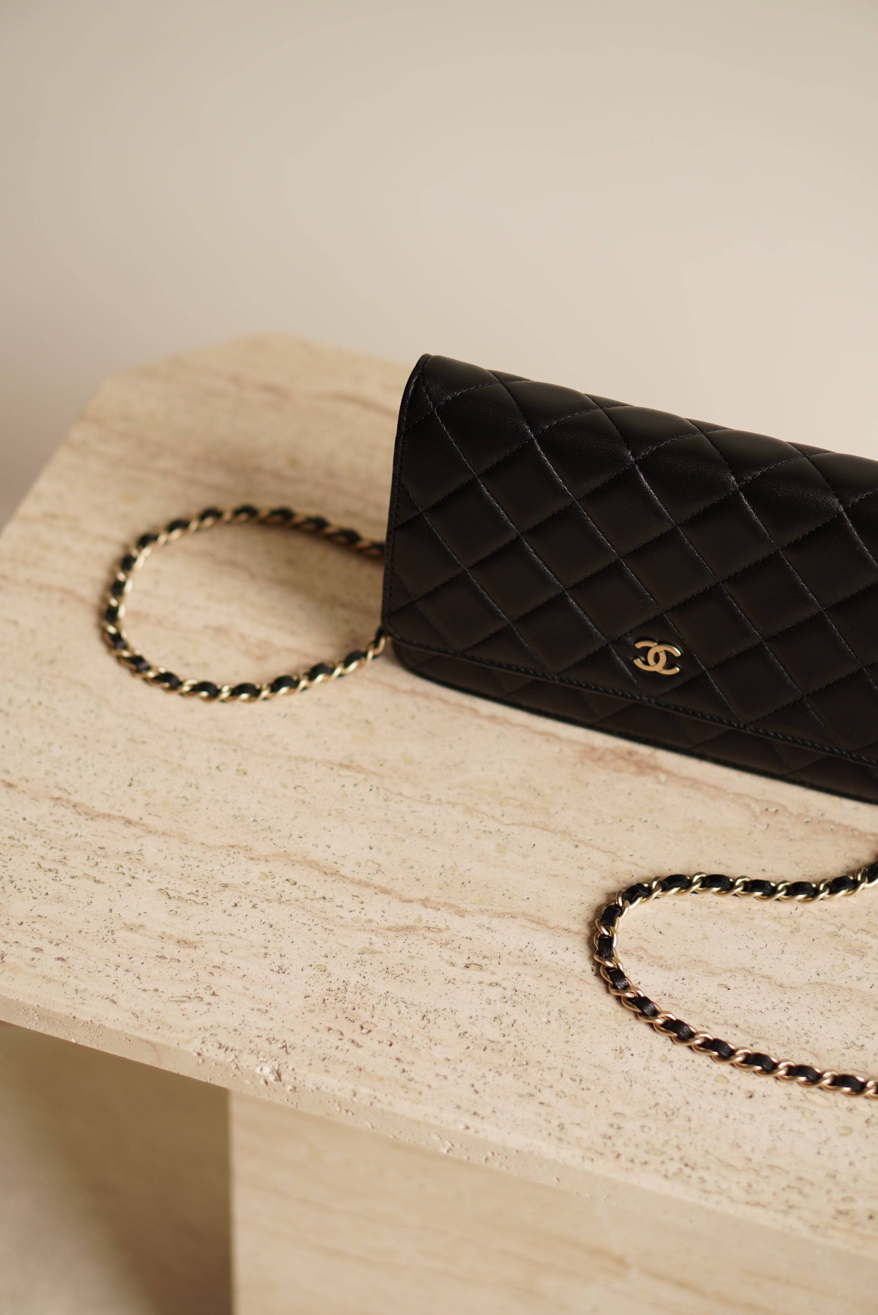 CHANEL WALLET ON CHAIN