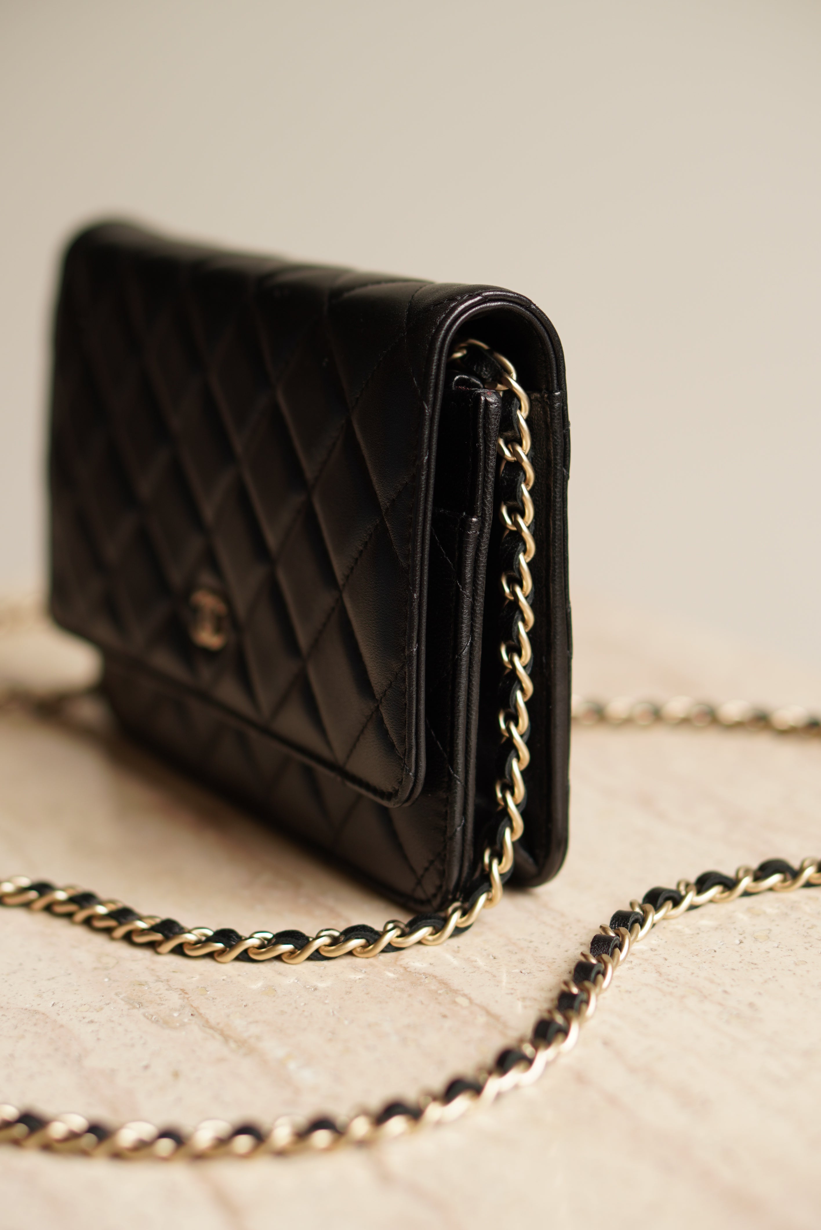 CHANEL WALLET ON CHAIN