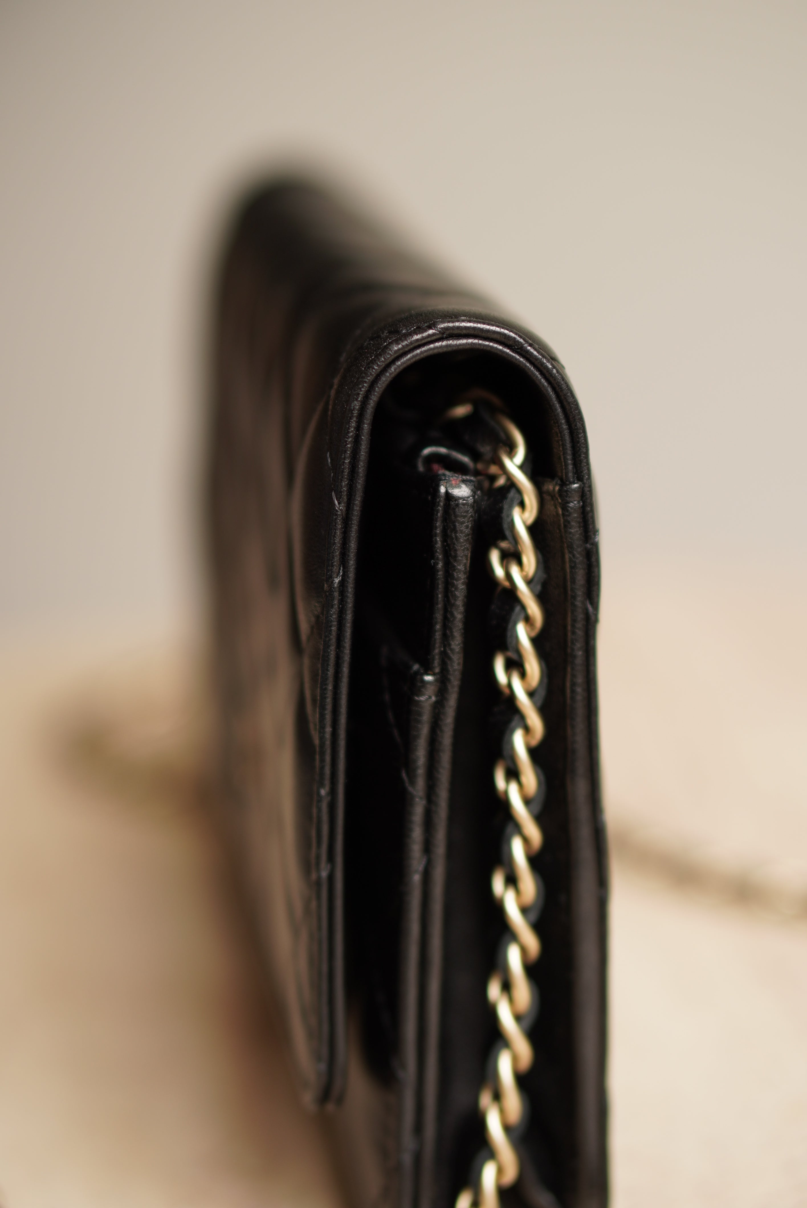 CHANEL WALLET ON CHAIN