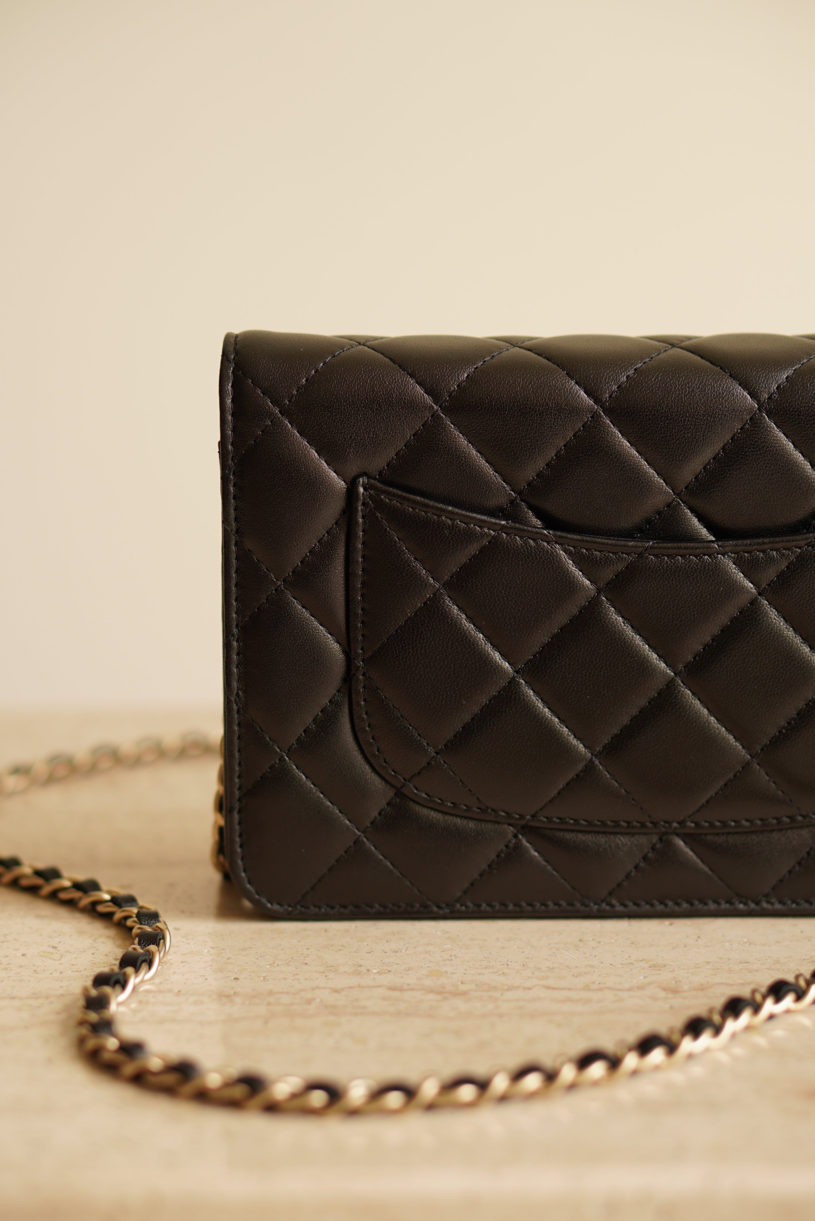 CHANEL WALLET ON CHAIN