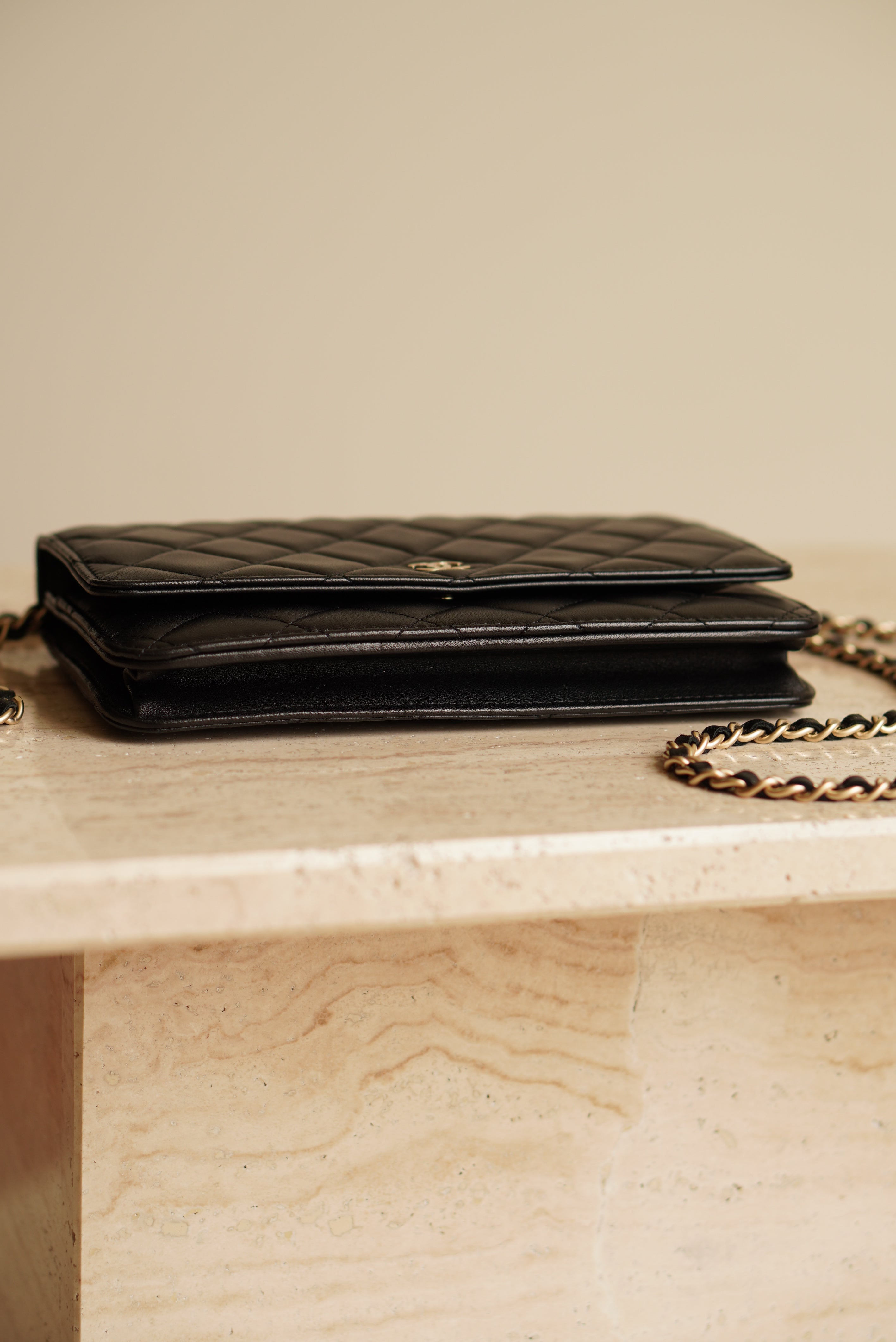 CHANEL WALLET ON CHAIN