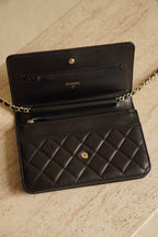 CHANEL WALLET ON CHAIN