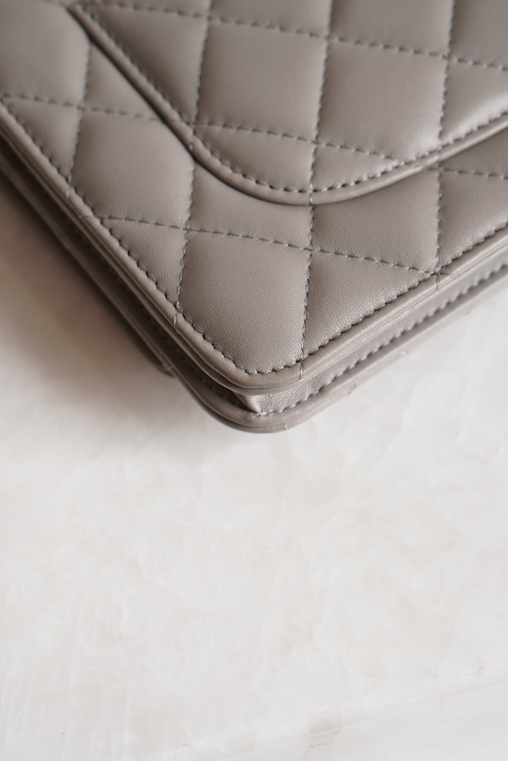 CHANEL WALLET ON CHAIN | GREY