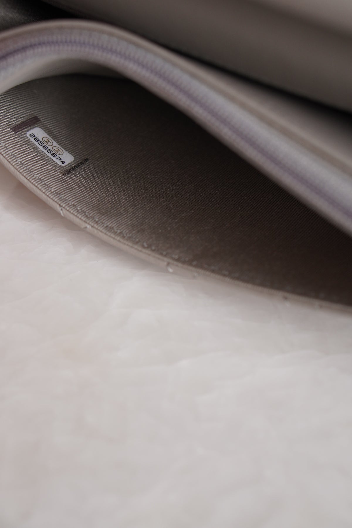 CHANEL WALLET ON CHAIN | GREY