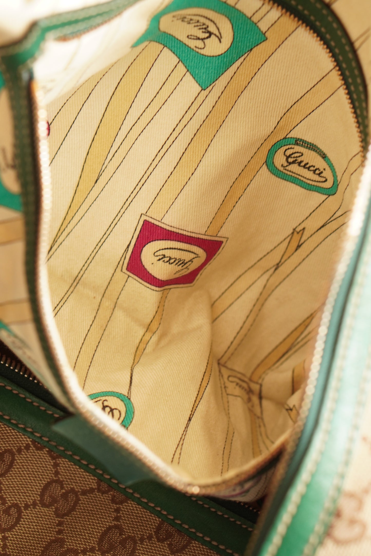 GUCCI BIBA HOBO