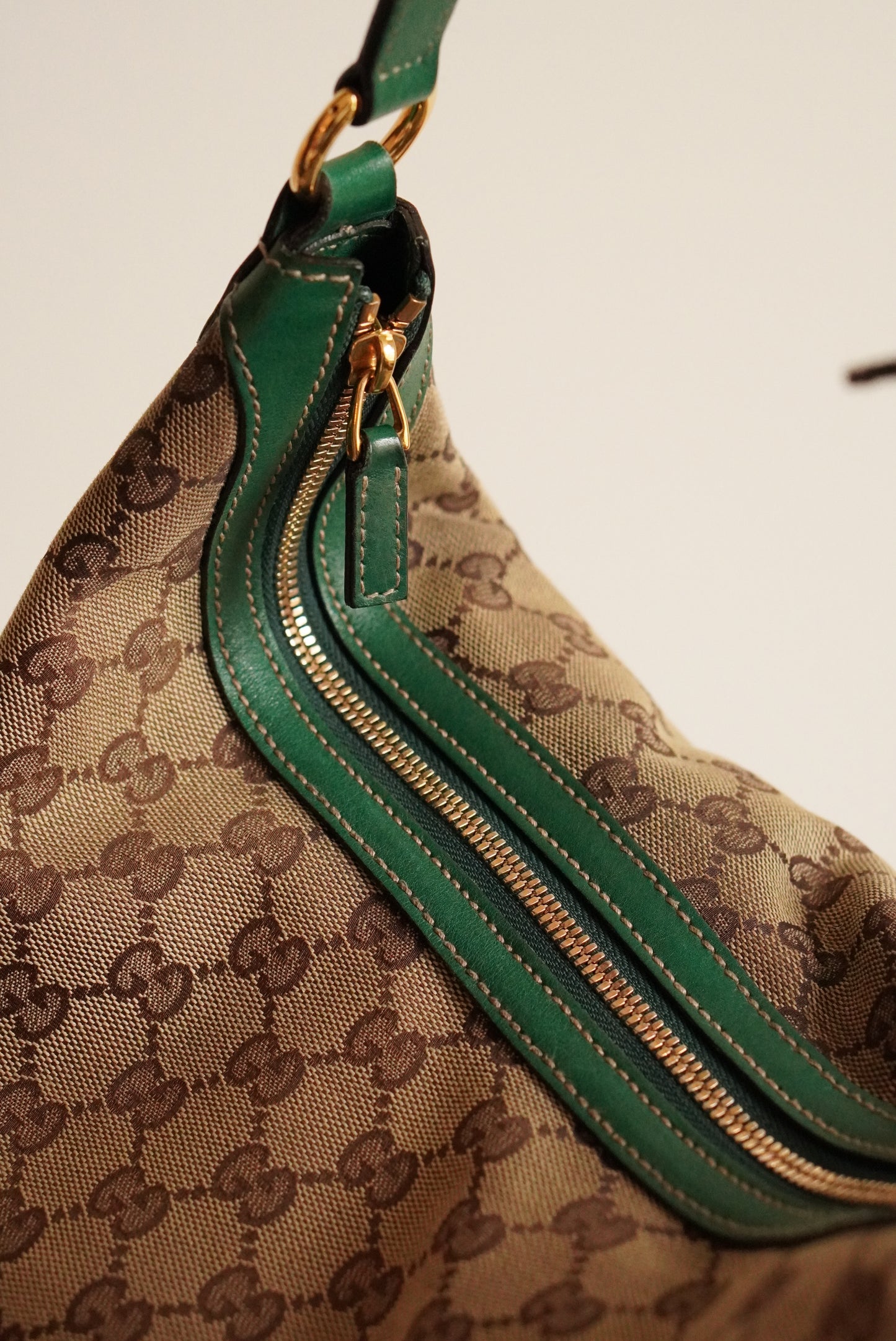 GUCCI BIBA HOBO