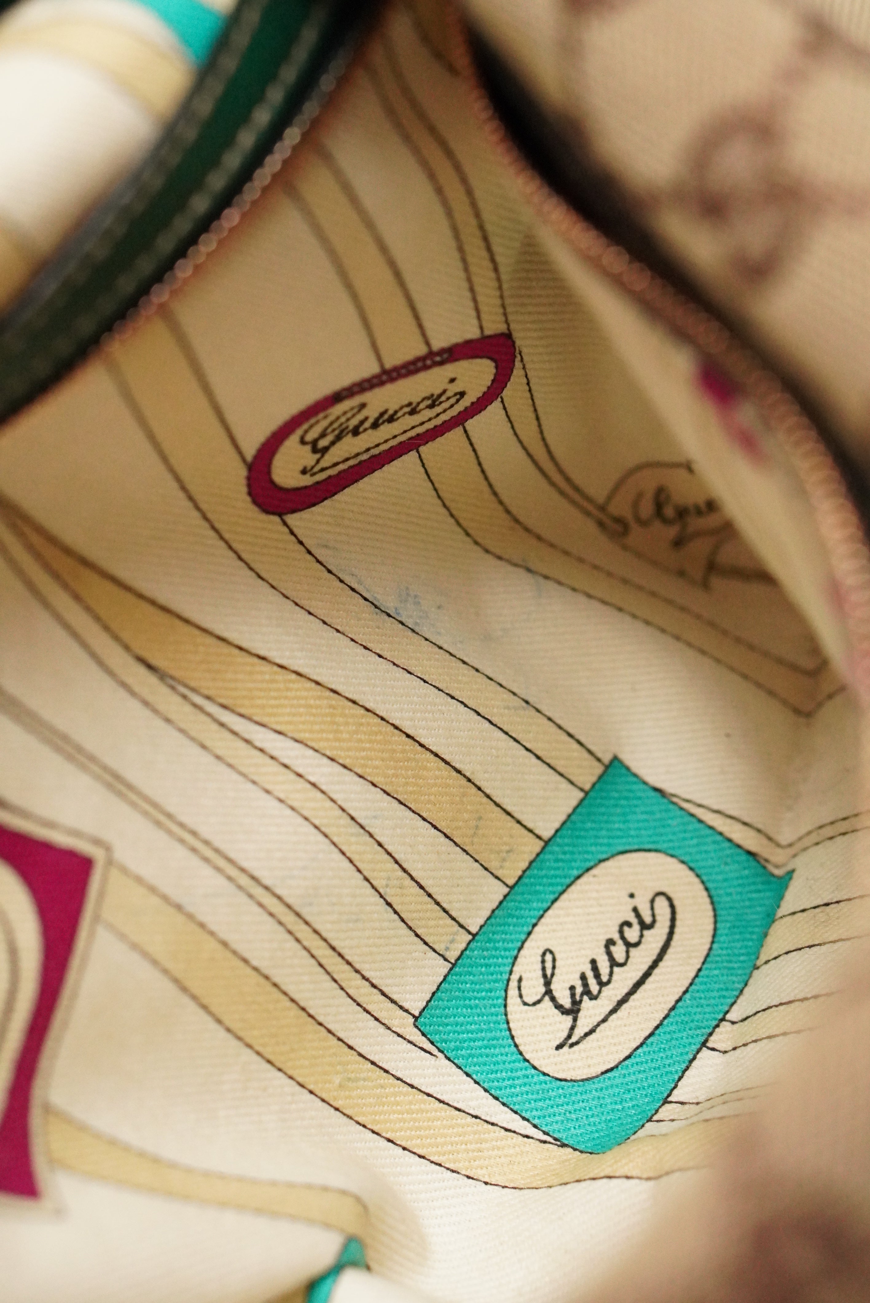 GUCCI BIBA HOBO