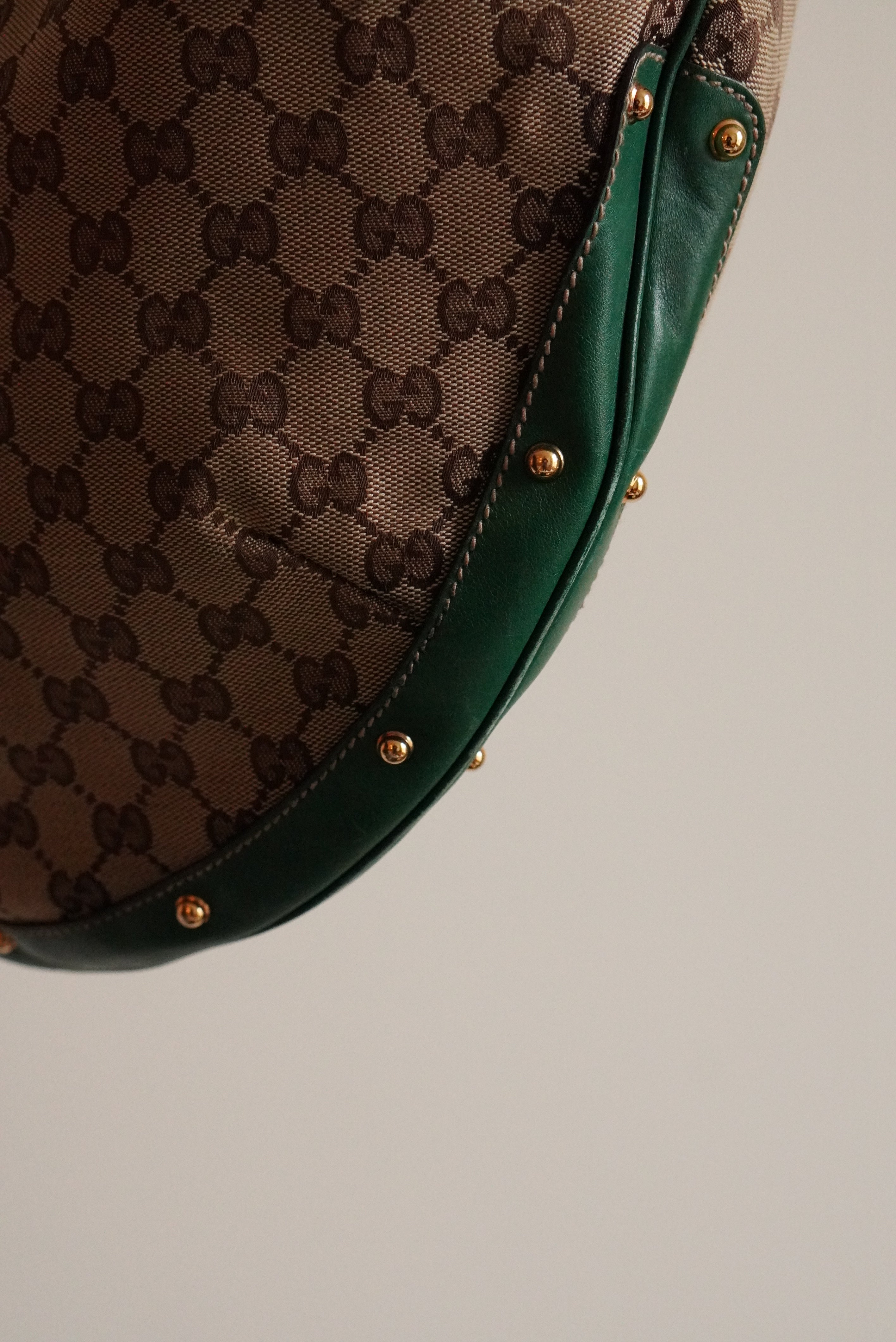 GUCCI BIBA HOBO