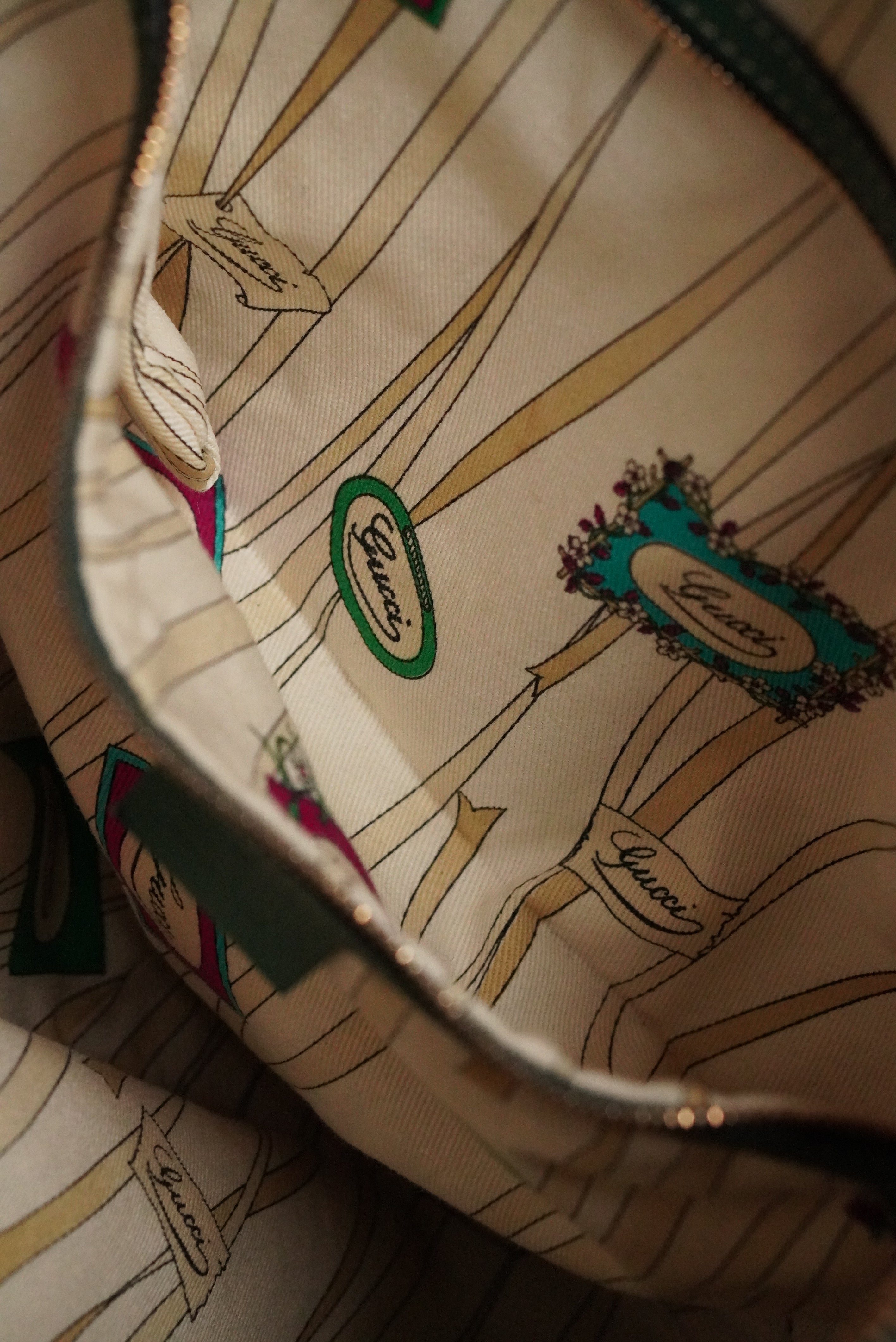 GUCCI BIBA HOBO